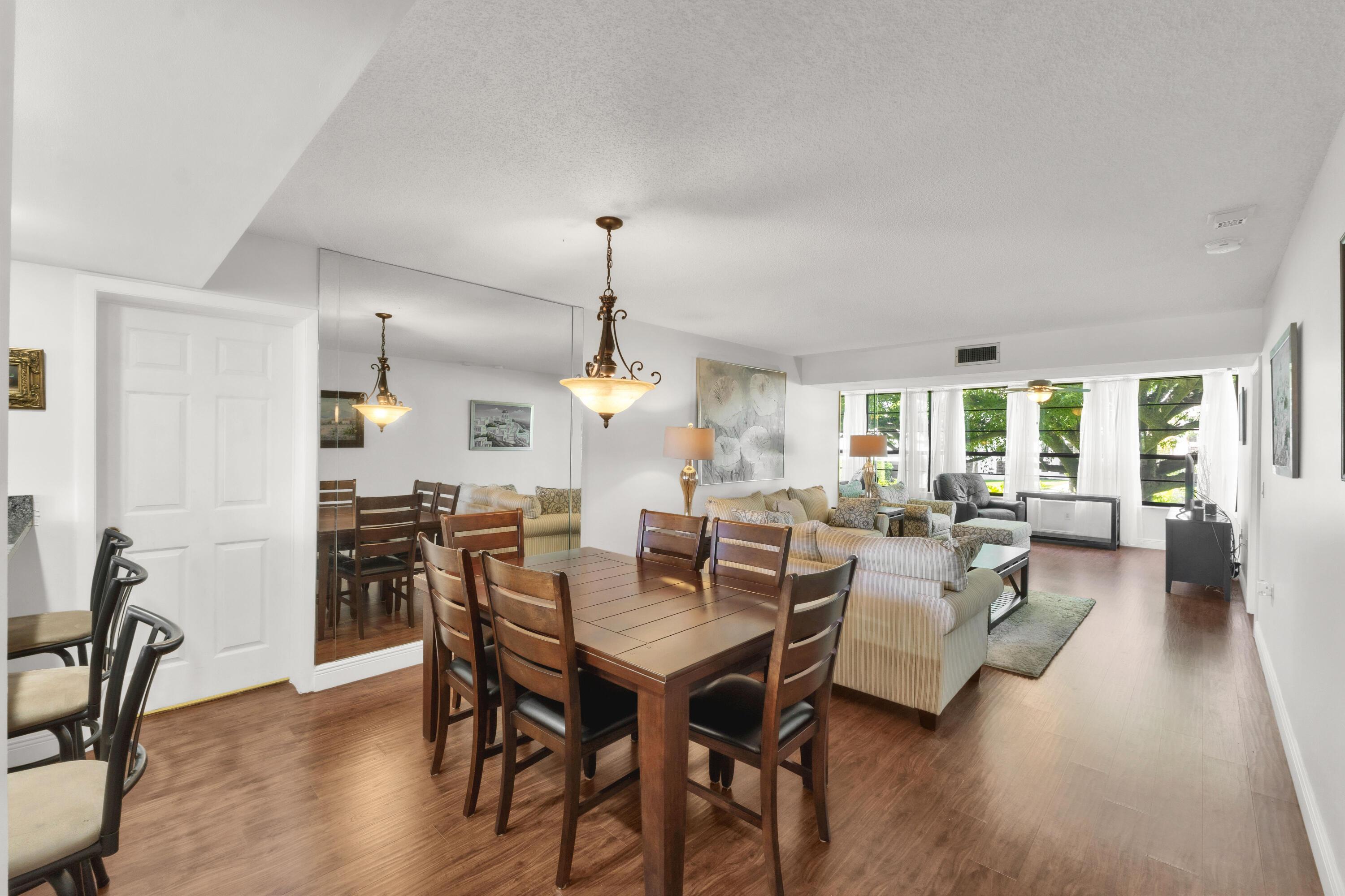 3716 Whitehall Drive 202, West Palm Beach, FL 33401, West Palm Beach - Photo 3