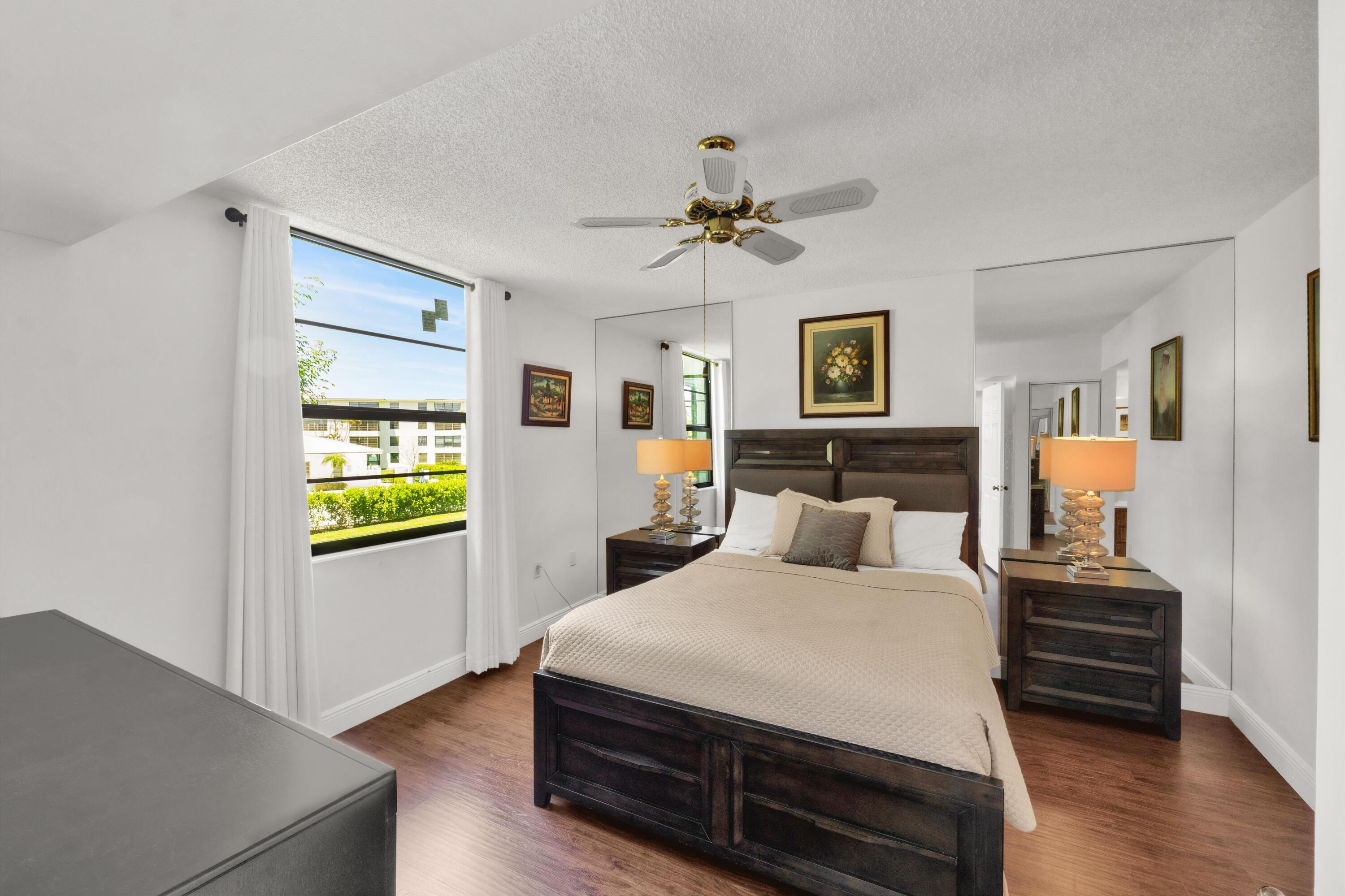 3716 Whitehall Drive 202, West Palm Beach, FL 33401, West Palm Beach - Photo 5