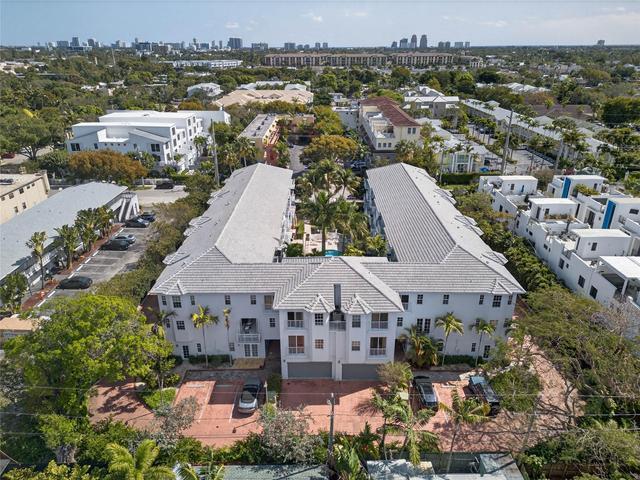 2725 NE 8th Avenue 109, Wilton Manors, FL 33334, Wilton Manors