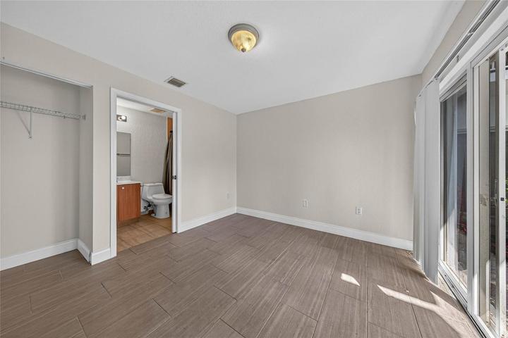 2725 NE 8th Avenue 109, Wilton Manors, FL 33334, Wilton Manors - Photo 3