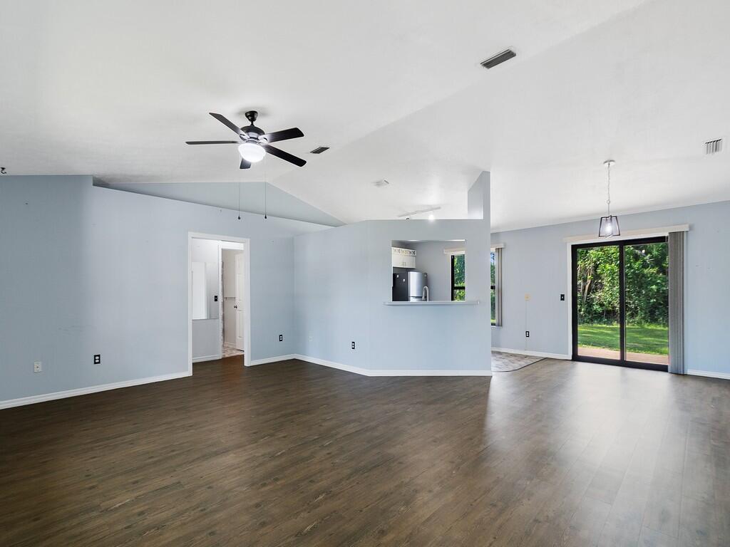 6801 Paso Robles Boulevard, Fort Pierce, FL 34951, Fort Pierce - Photo 2
