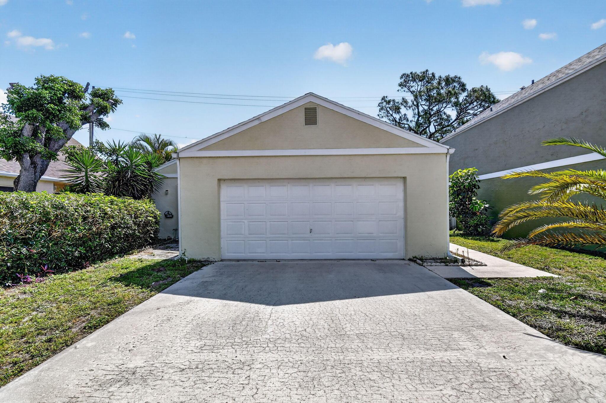 9 Corrie Place, Boynton Beach, FL 33426, Boynton Beach - Photo 3