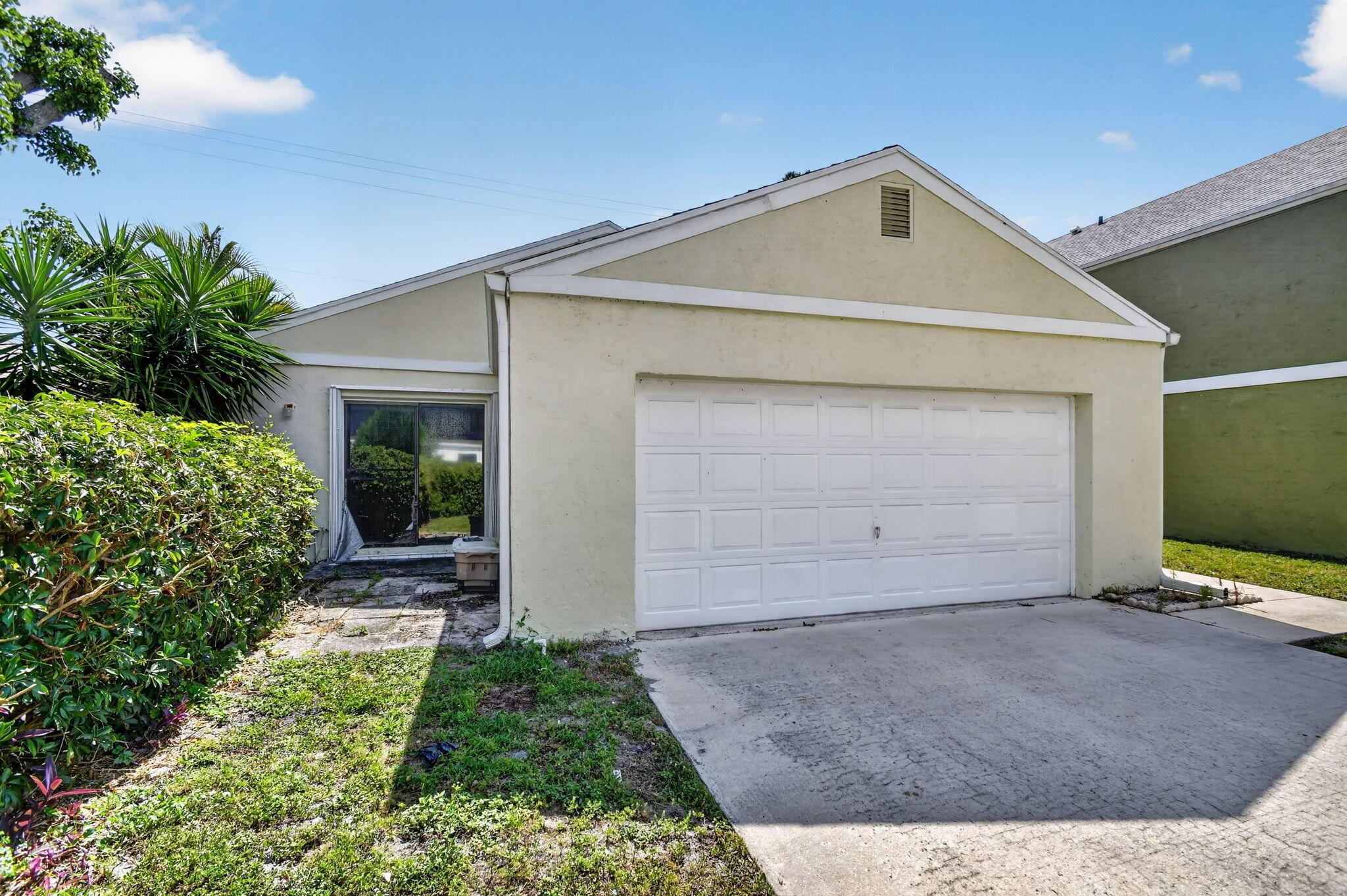 9 Corrie Place, Boynton Beach, FL 33426, Boynton Beach - Photo 4
