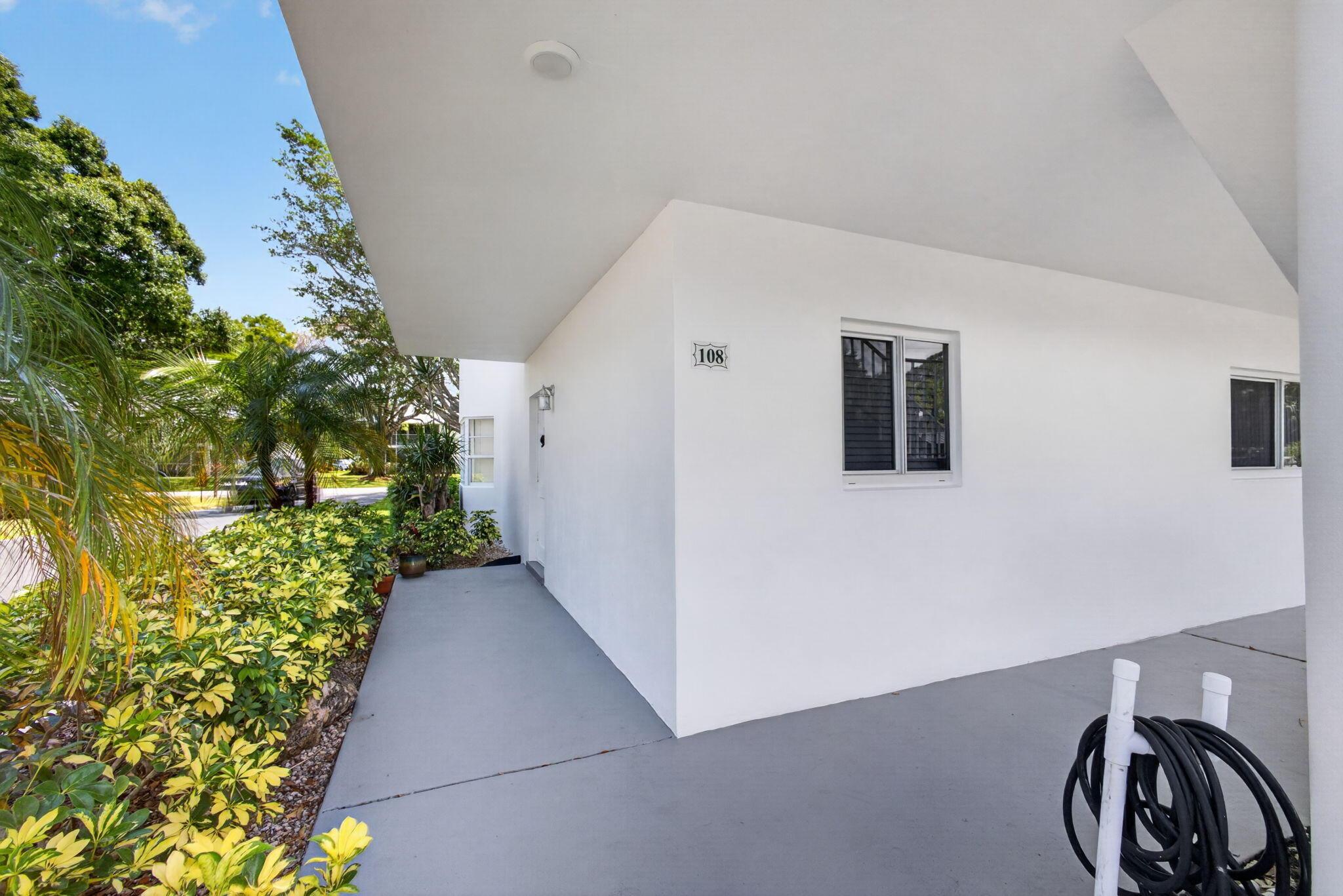 6 Garden Street E 108p, Tequesta, FL 33469, Tequesta - Photo 2