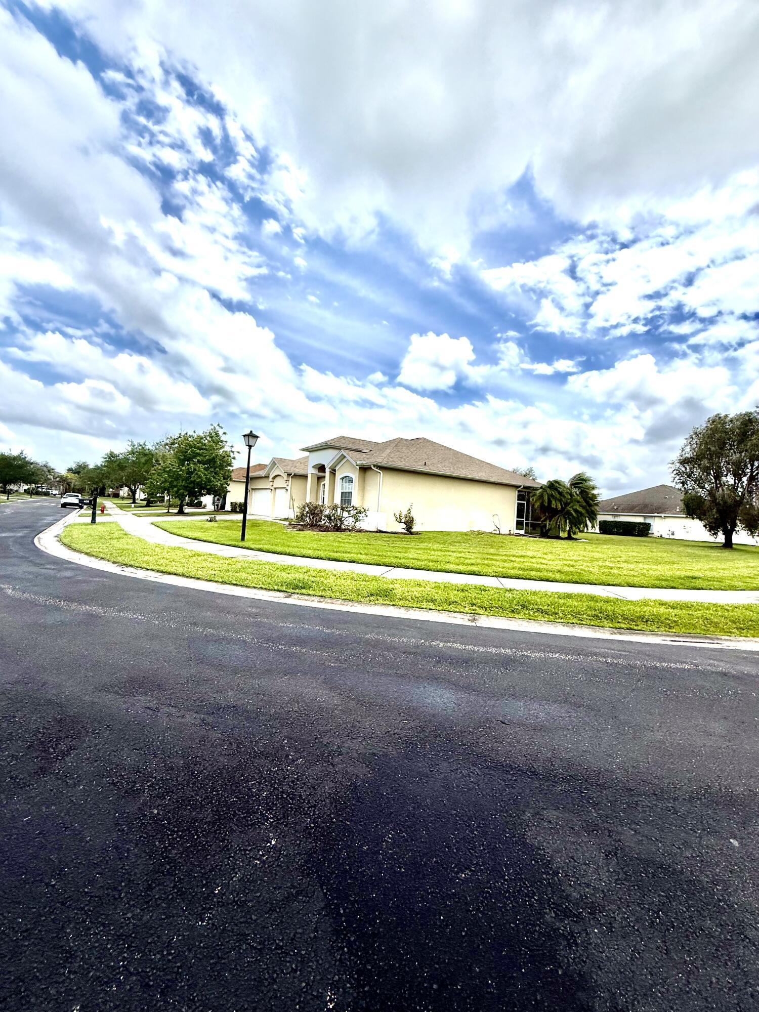 408 N Key Lime Sq Square SW, Vero Beach, FL 32968, Vero Beach - Photo 5
