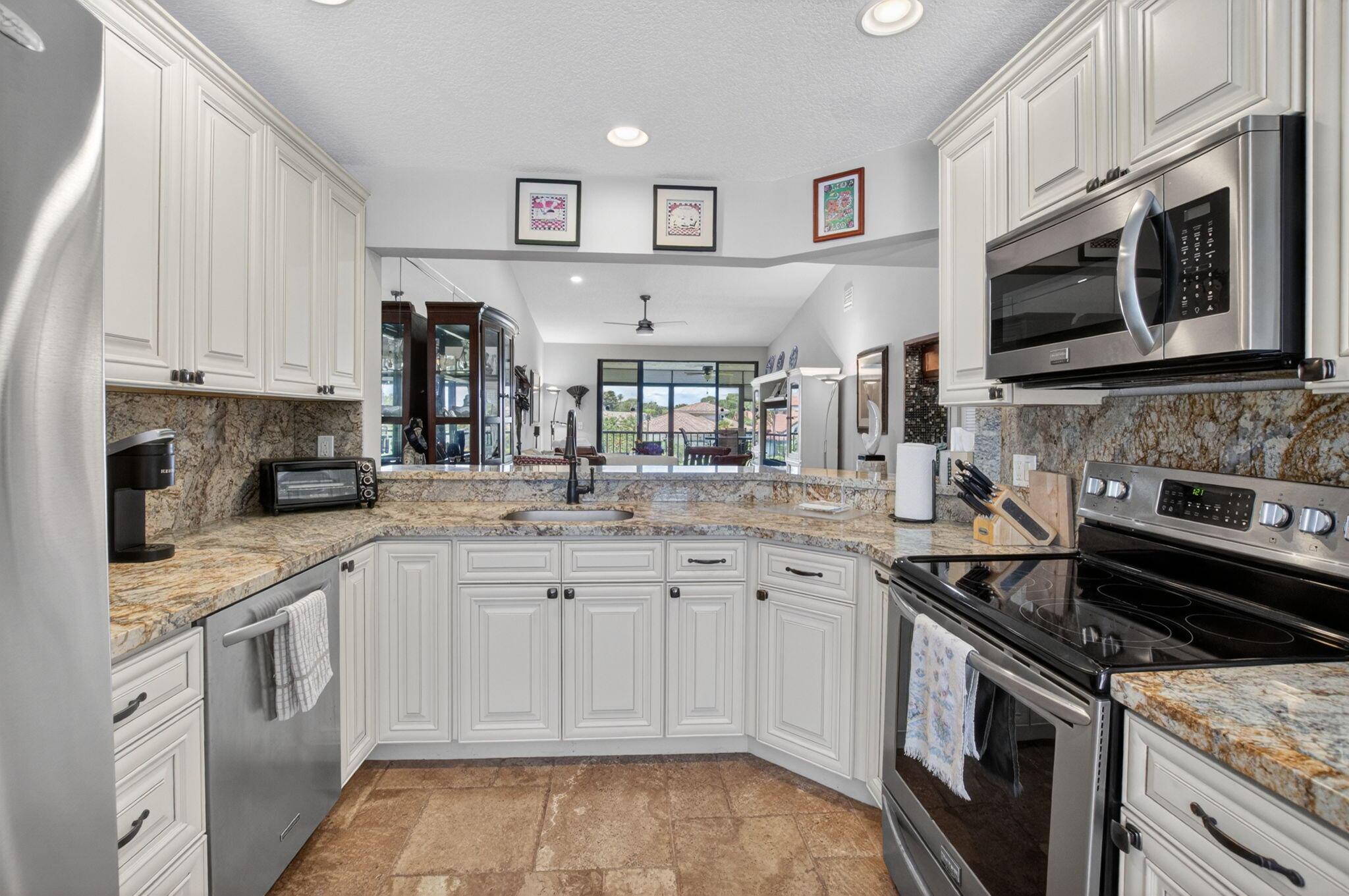 7701 Glendevon Lane 1907, Delray Beach, FL 33446, Delray Beach - Photo 5