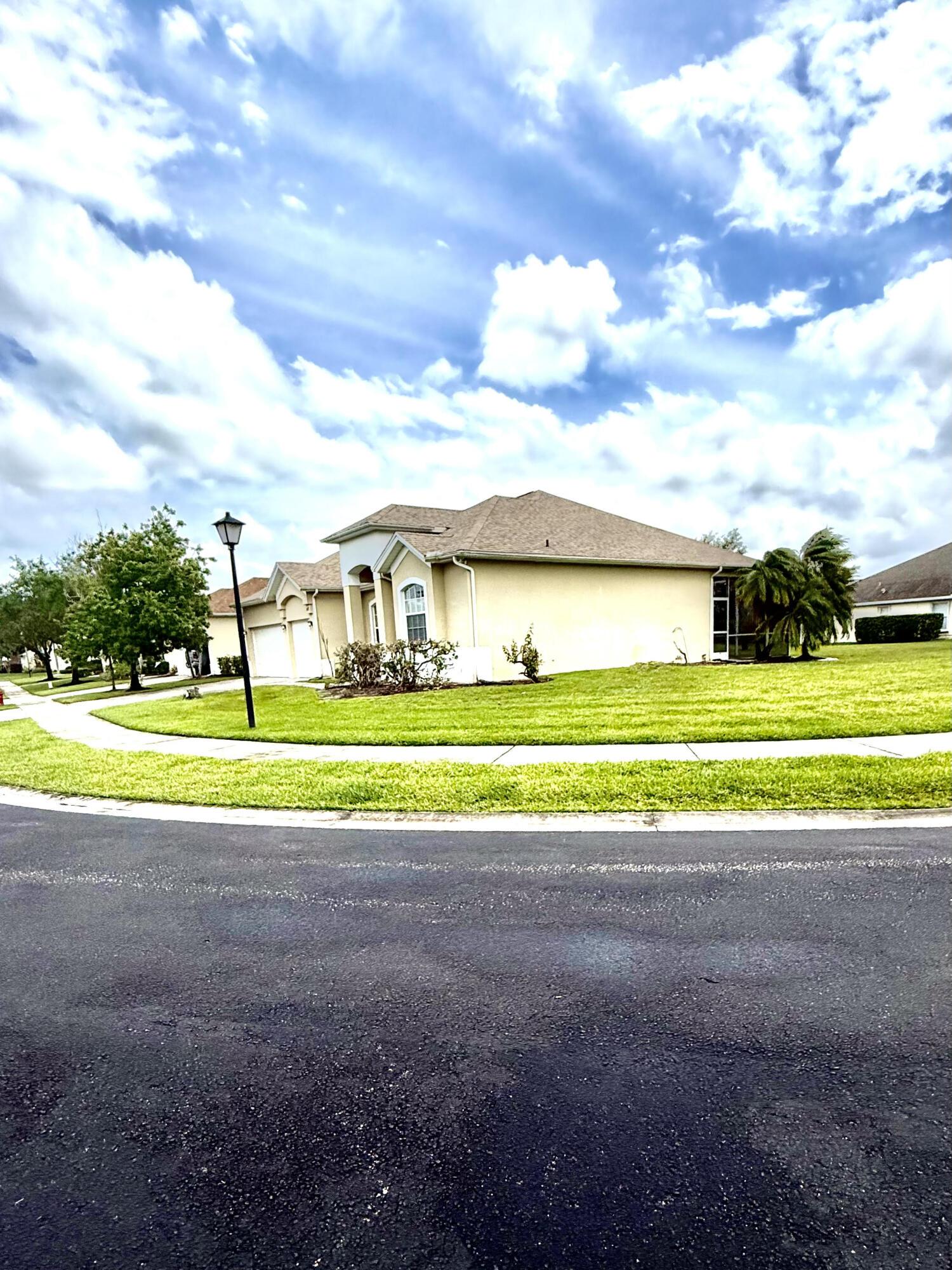 408 N Key Lime Sq Square SW, Vero Beach, FL 32968, Vero Beach - Photo 3