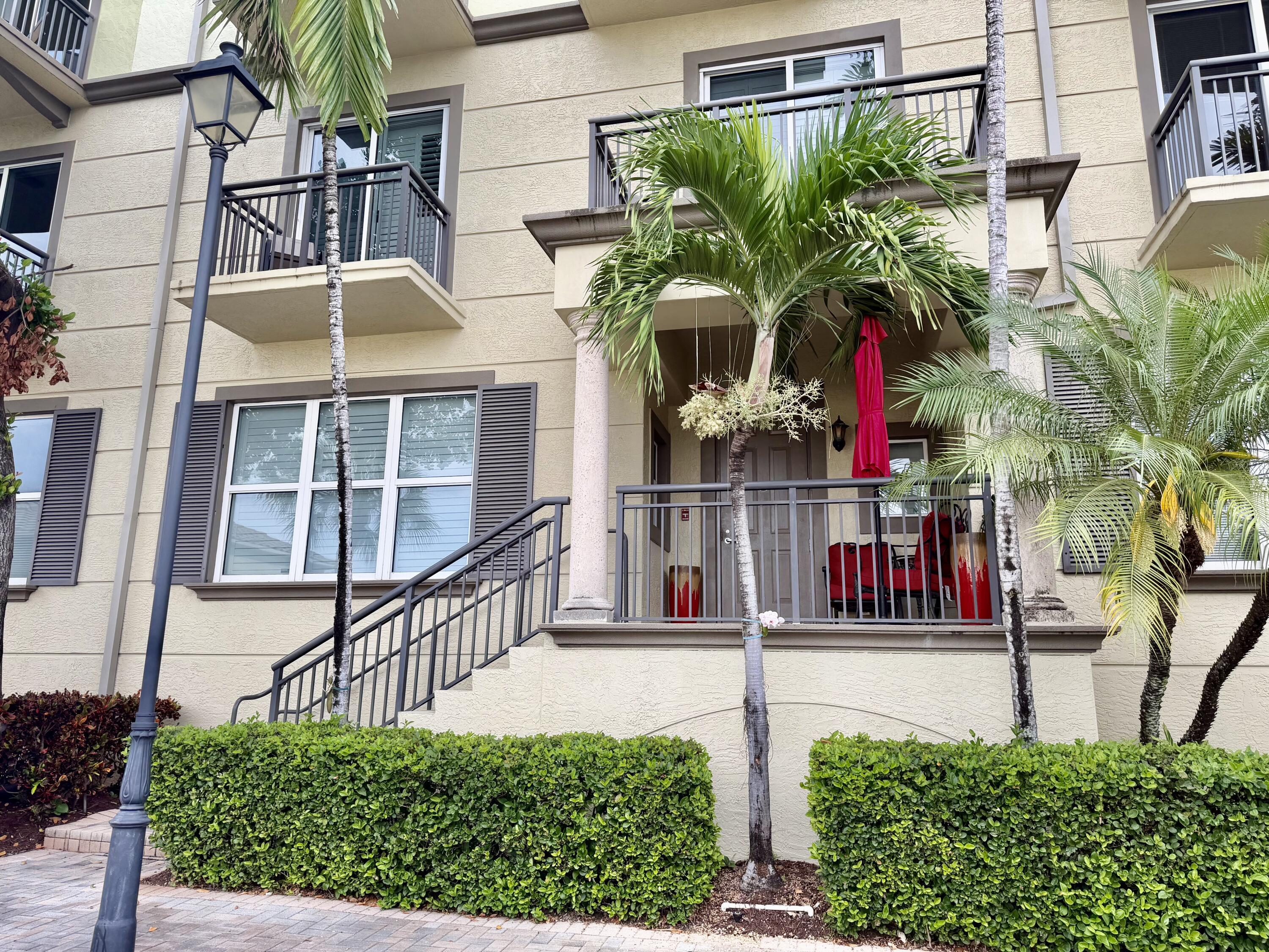 2625 NE 14th Avenue 114, Wilton Manors, FL 33334, Wilton Manors