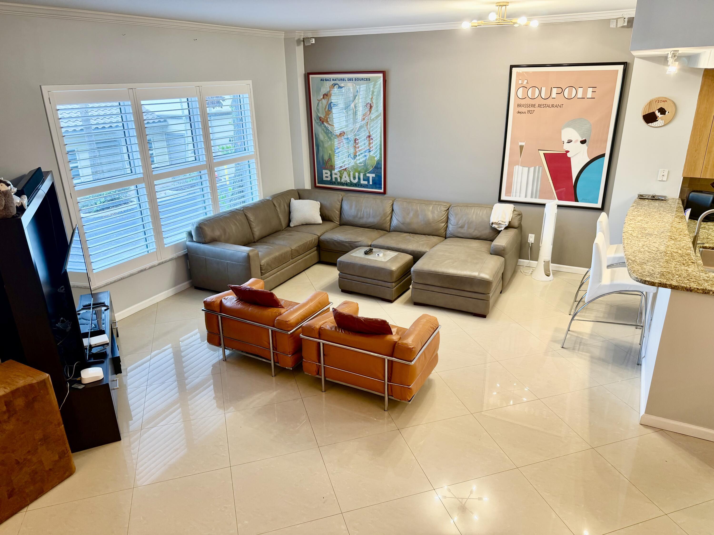 2625 NE 14th Avenue 114, Wilton Manors, FL 33334, Wilton Manors - Photo 2