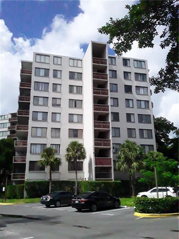 4222 Inverrary Boulevard 4109, Lauderhill, FL 33319, Lauderhill - Photo 4