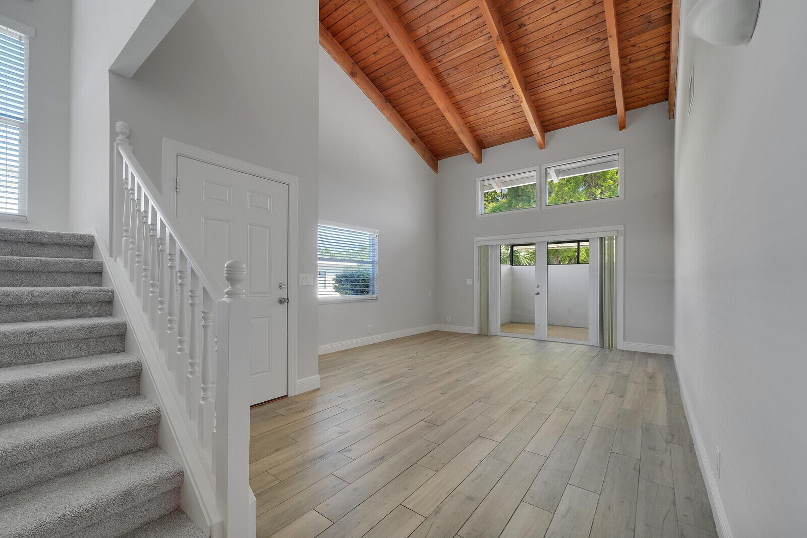 683 Dover Street 683,685, Boca Raton, FL 33487, Boca Raton - Photo 3