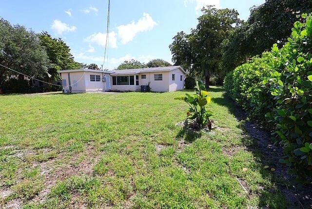 151 Henning Drive, West Palm Beach, FL 33406, West Palm Beach - Photo 5