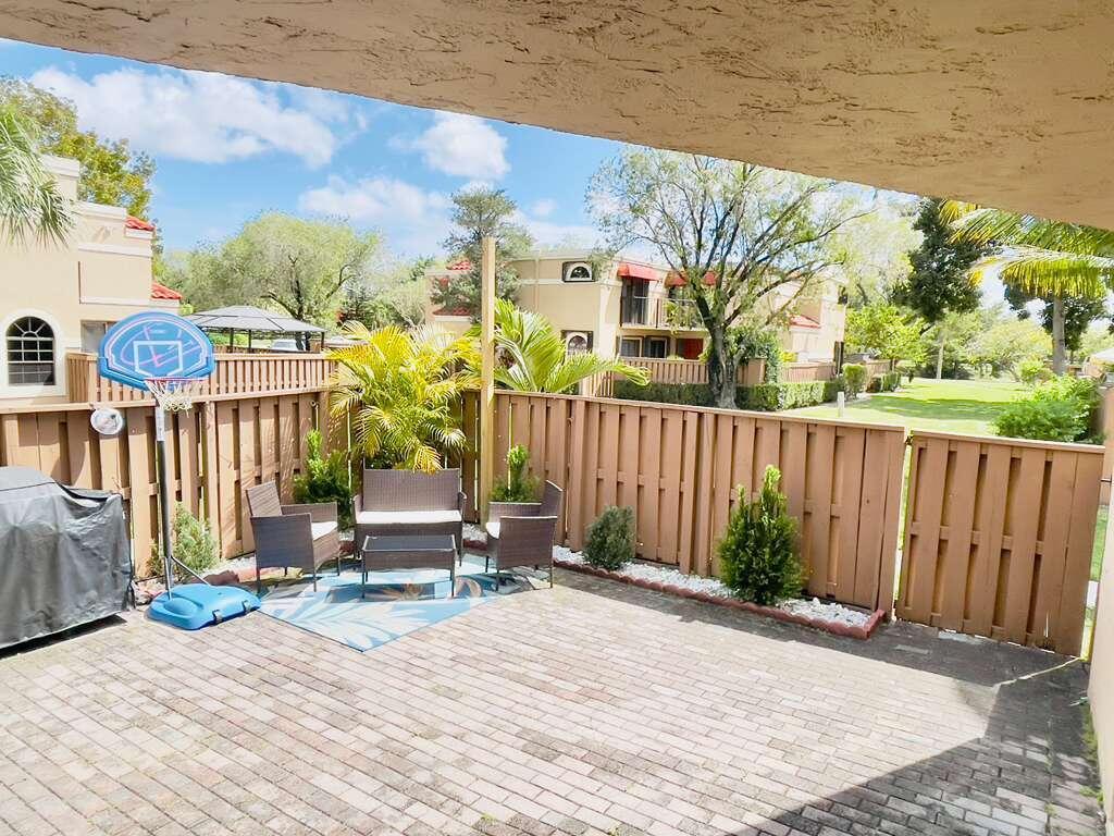 8206 Severn Drive Unit C, Boca Raton, FL 33433, Boca Raton - Photo 4