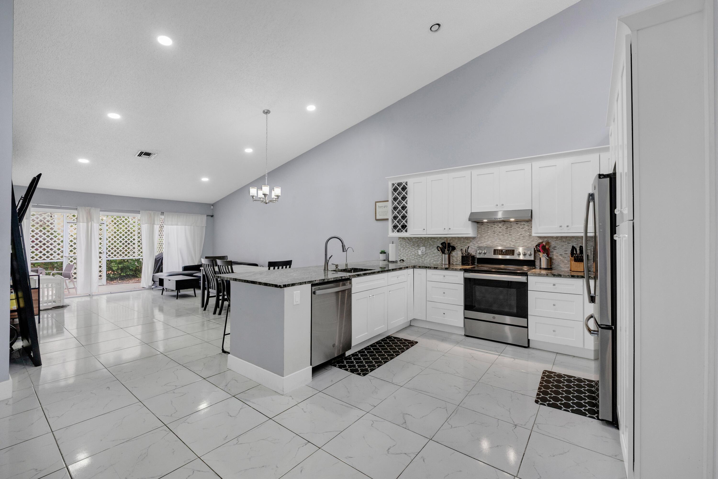 3575 Deer Creek Palladian Circle, Deerfield Beach, FL 33442, Deerfield Beach - Photo 3