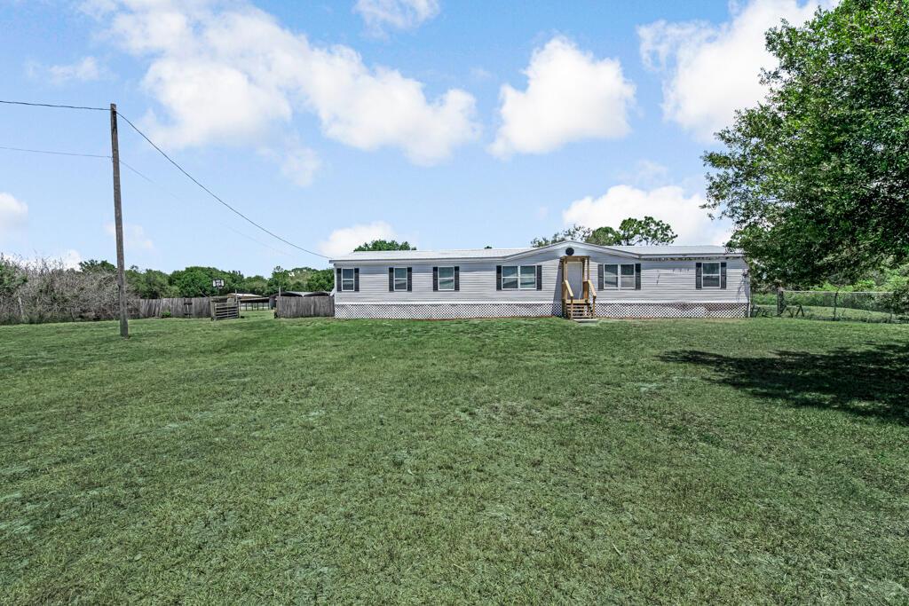 545 Bald Cypress Avenue, Clewiston, FL 33440, Clewiston