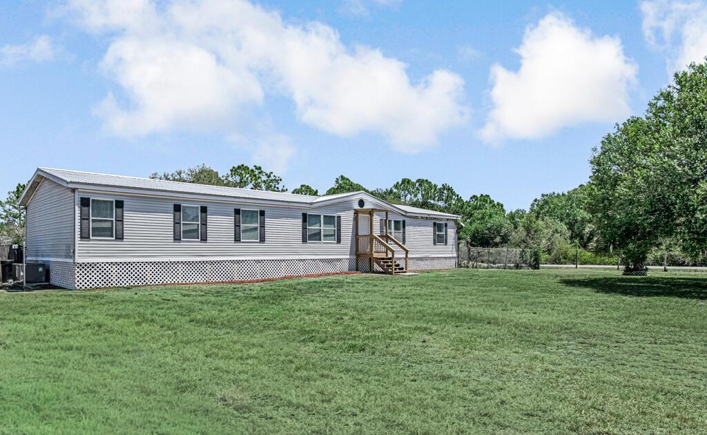 545 Bald Cypress Avenue, Clewiston, FL 33440, Clewiston - Photo 4