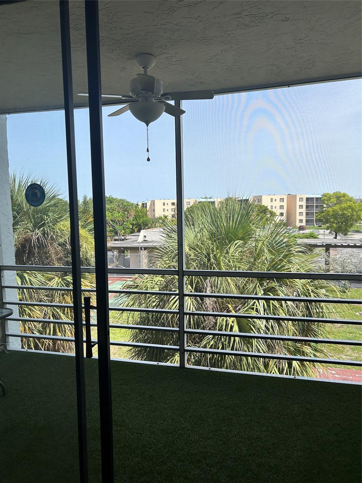 2860 Somerset Drive 311k, Lauderdale Lakes, FL 33311, Lauderdale Lakes - Photo 2