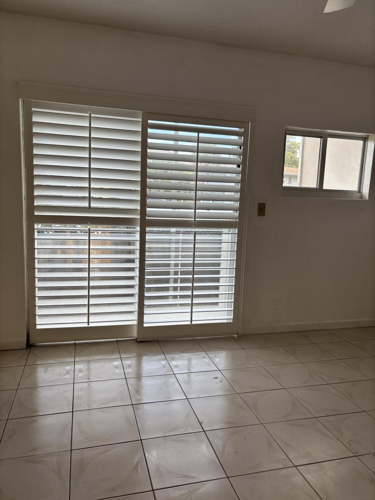 223 Coventry J 223, West Palm Beach, FL 33417, West Palm Beach - Photo 4