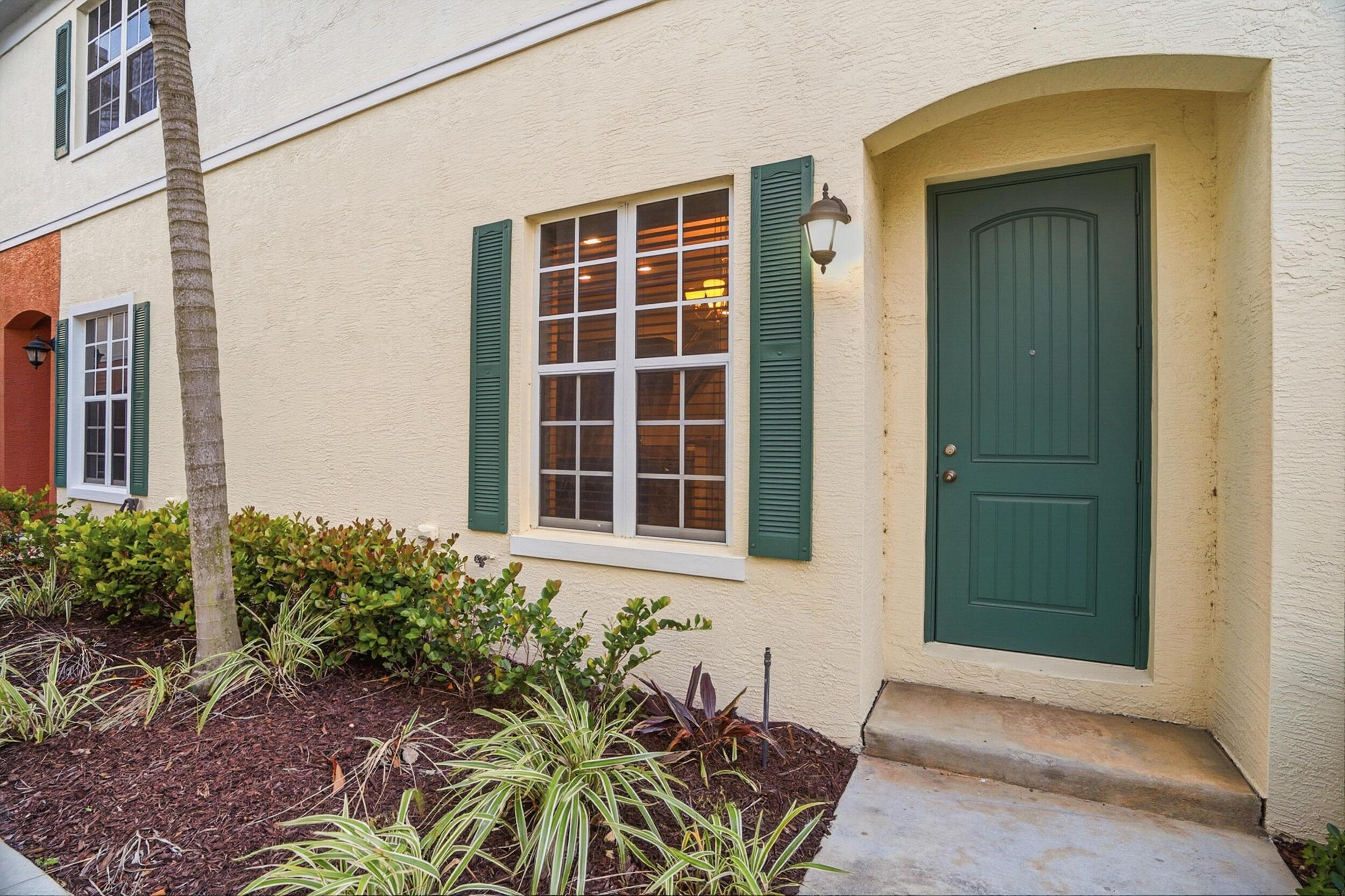 704 SW 2nd Way, Pompano Beach, FL 33060, Pompano Beach - Photo 2