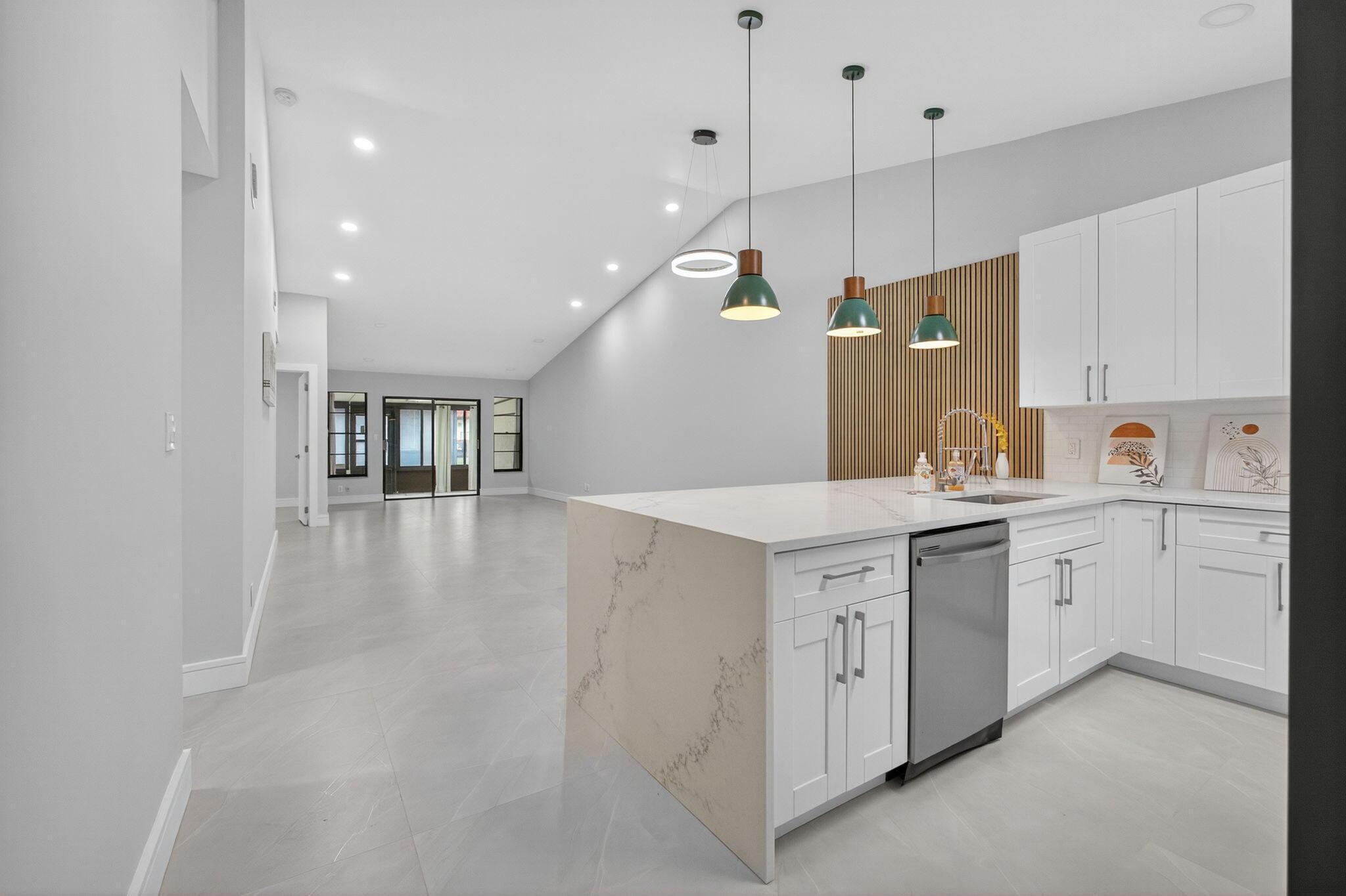 10924 Roebelini Palm Court A, Boynton Beach, FL 33437, Boynton Beach - Photo 3