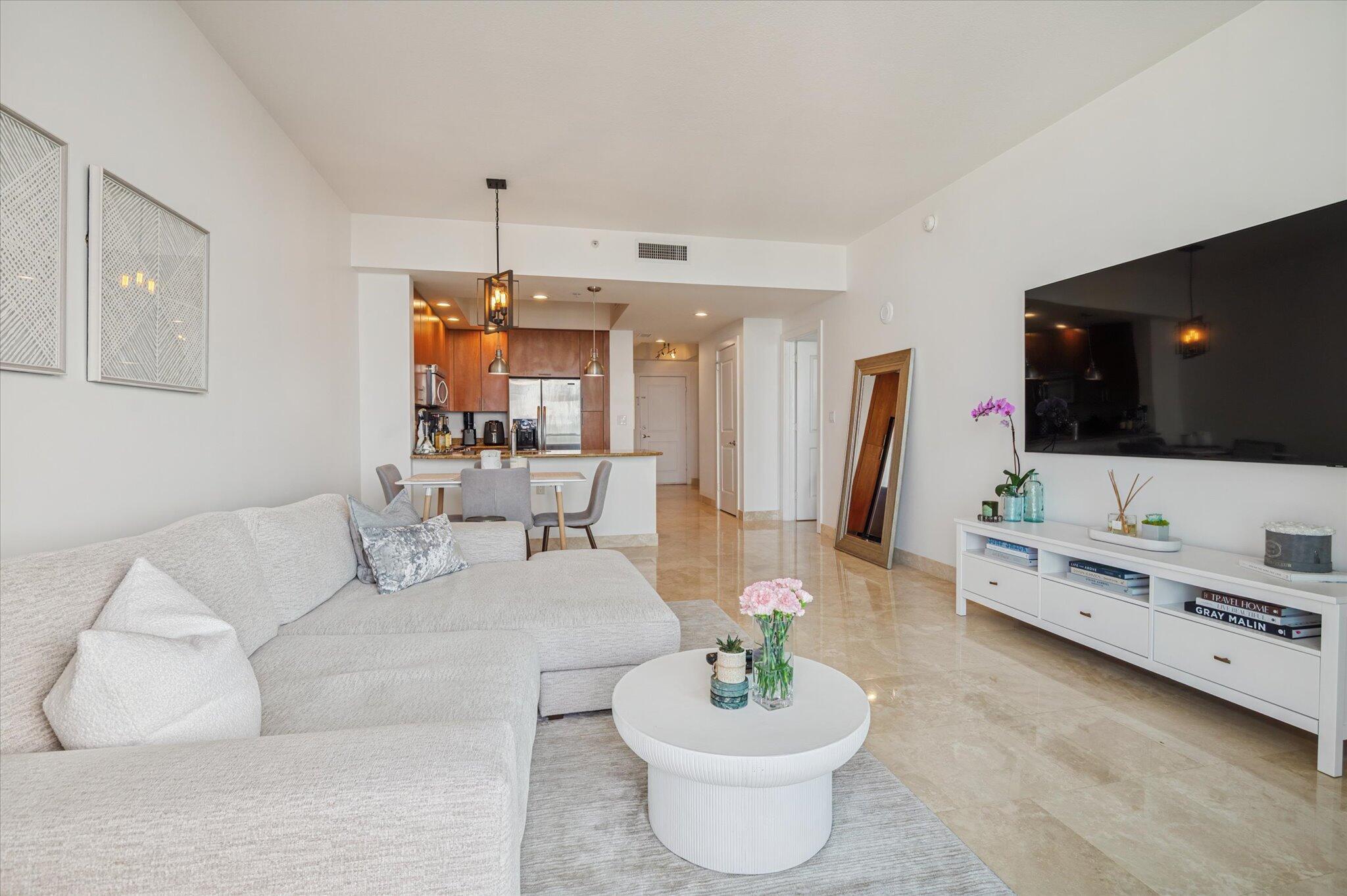 315 NE 3rd Avenue 2108, Fort Lauderdale, FL 33301, Fort Lauderdale - Photo 2