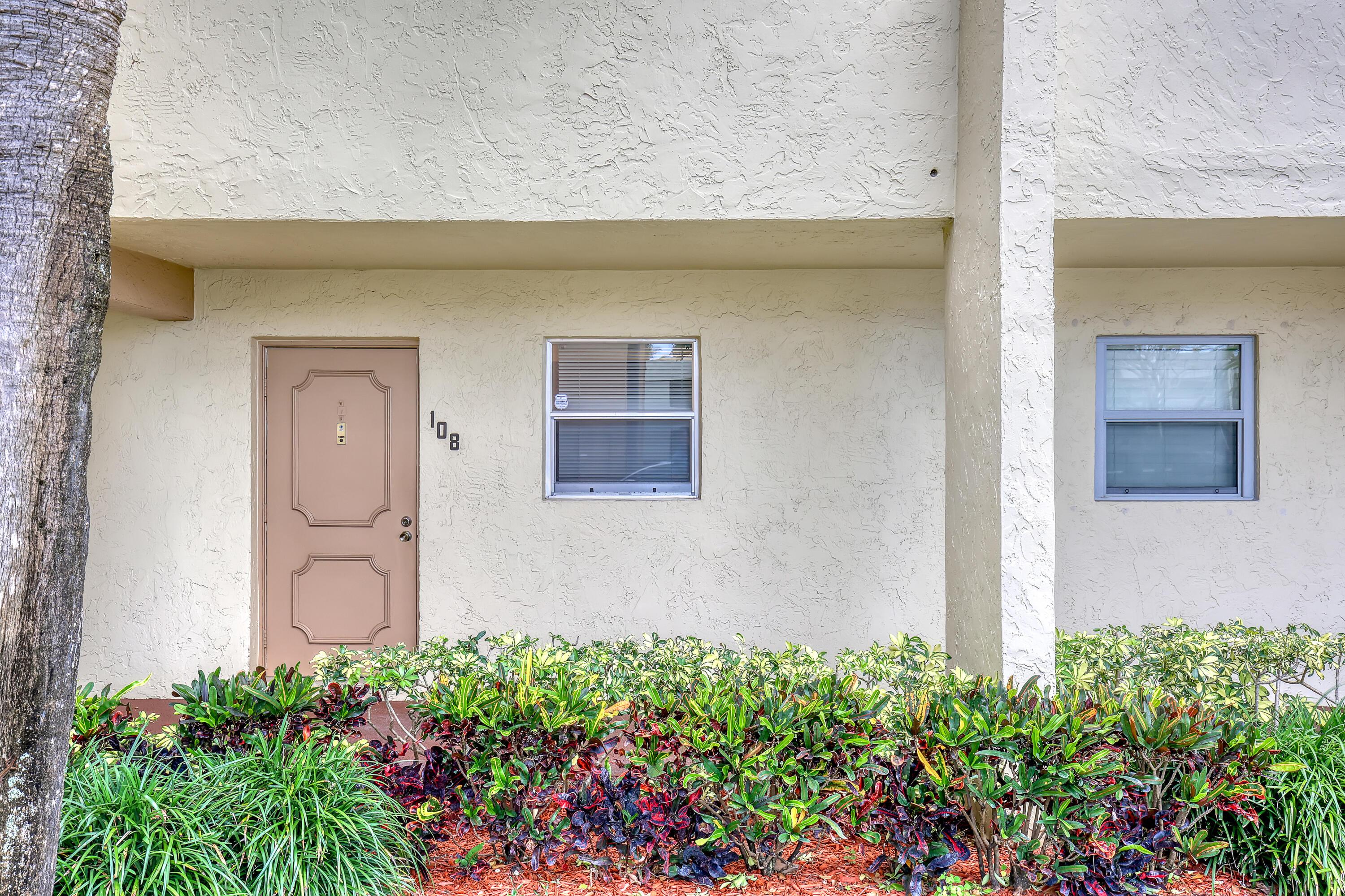 2800 Fiore Way 108, Delray Beach, FL 33445, Delray Beach - Photo 2