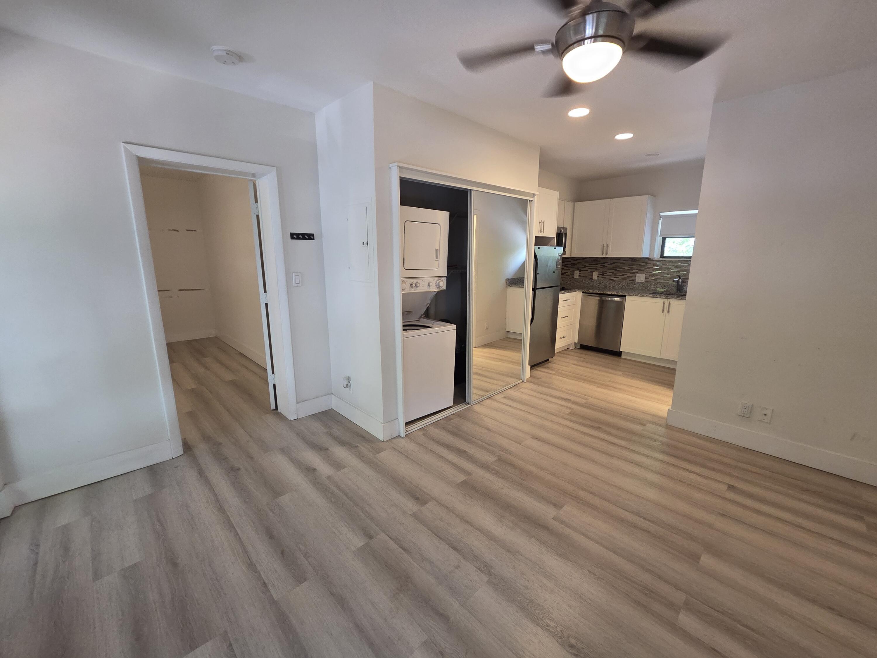 1109 E Broward Boulevard 12, Fort Lauderdale, FL 33301, Fort Lauderdale - Photo 2