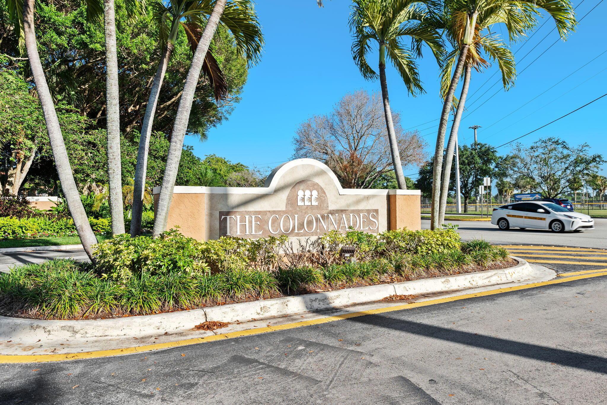 832 NW 92nd Avenue, Plantation, FL 33324, Plantation - Photo 2