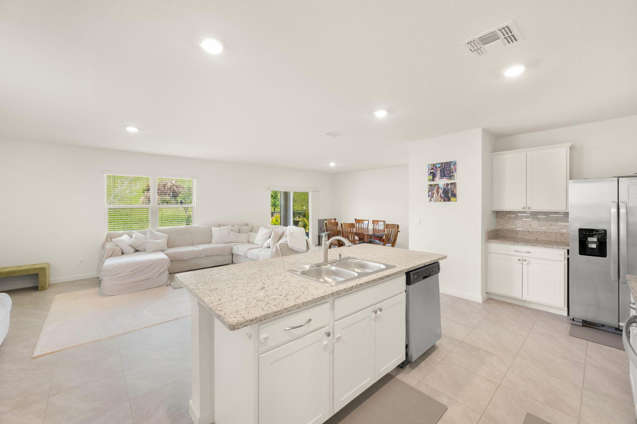 10764 SW Vasari Way, Port St. Lucie, FL 34987, Port St. Lucie - Photo 5