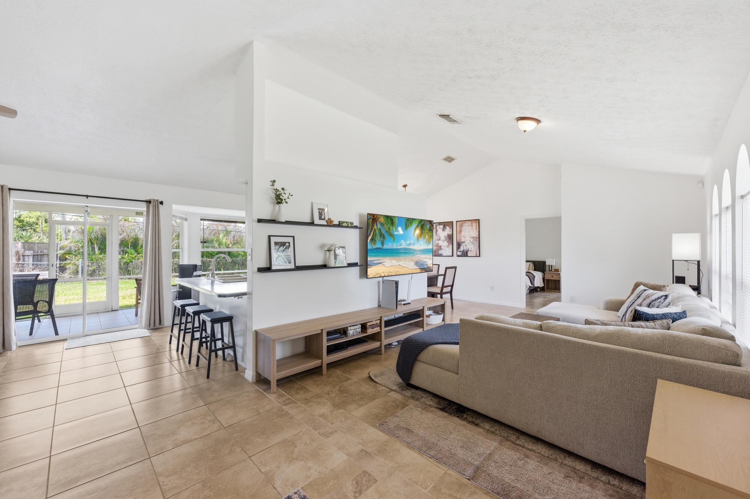 390 SE Cork Road, Port St. Lucie, FL 34984, Port St. Lucie - Photo 2