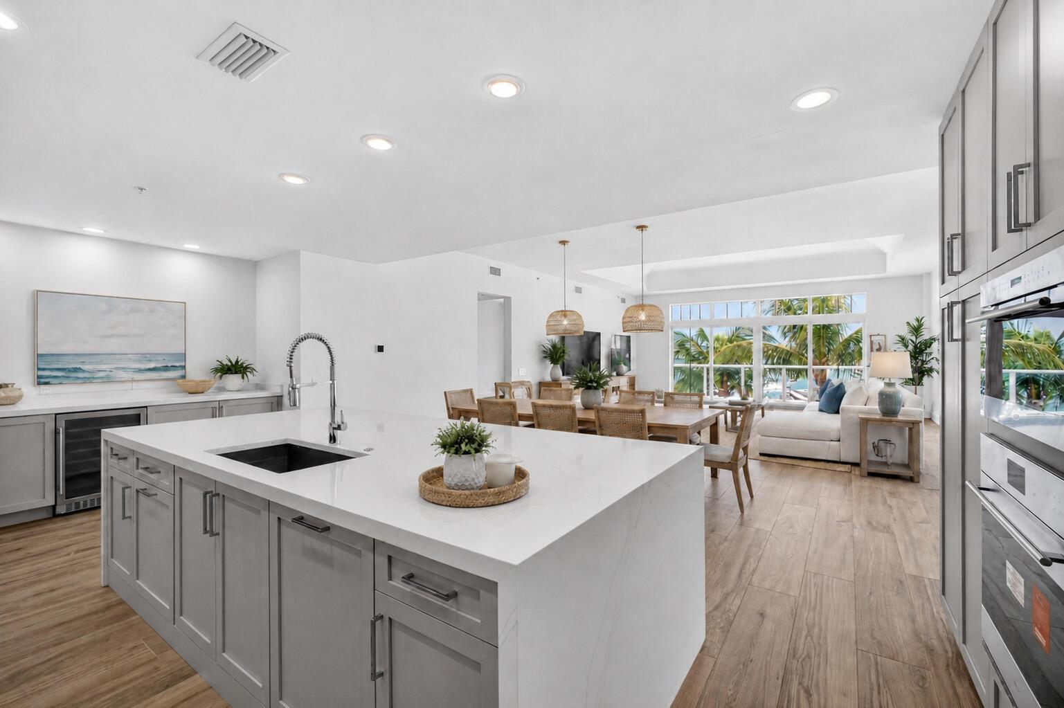 176 Lake Drive 1-302, Palm Beach Shores, FL 33404, Palm Beach Shores