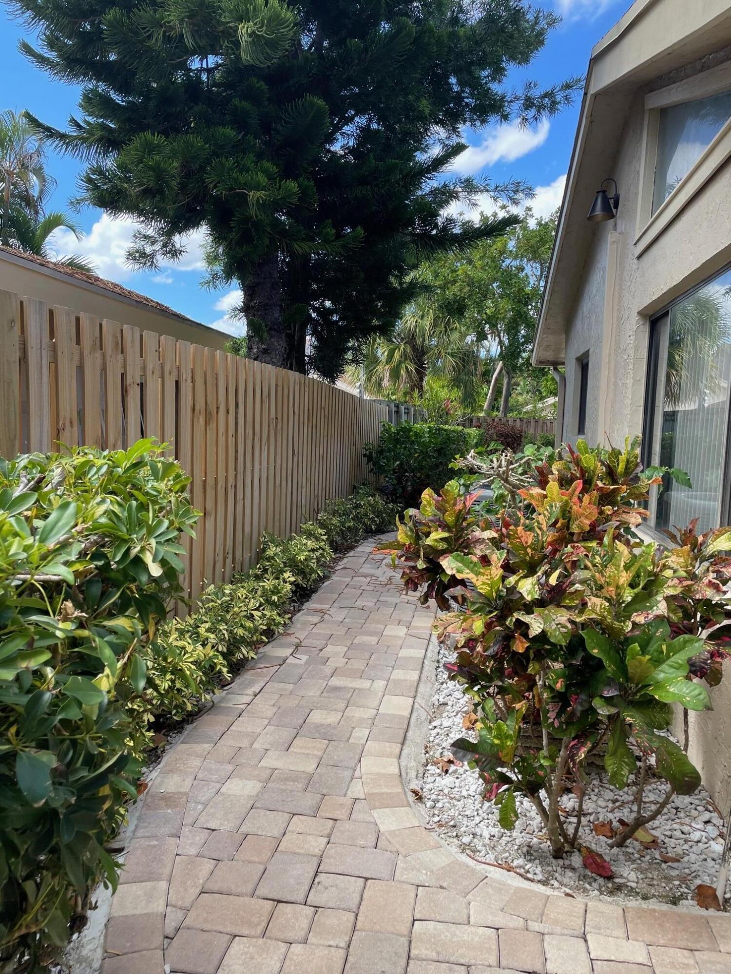 7735 E Kenway Pl Place E, Boca Raton, FL 33433, Boca Raton - Photo 3