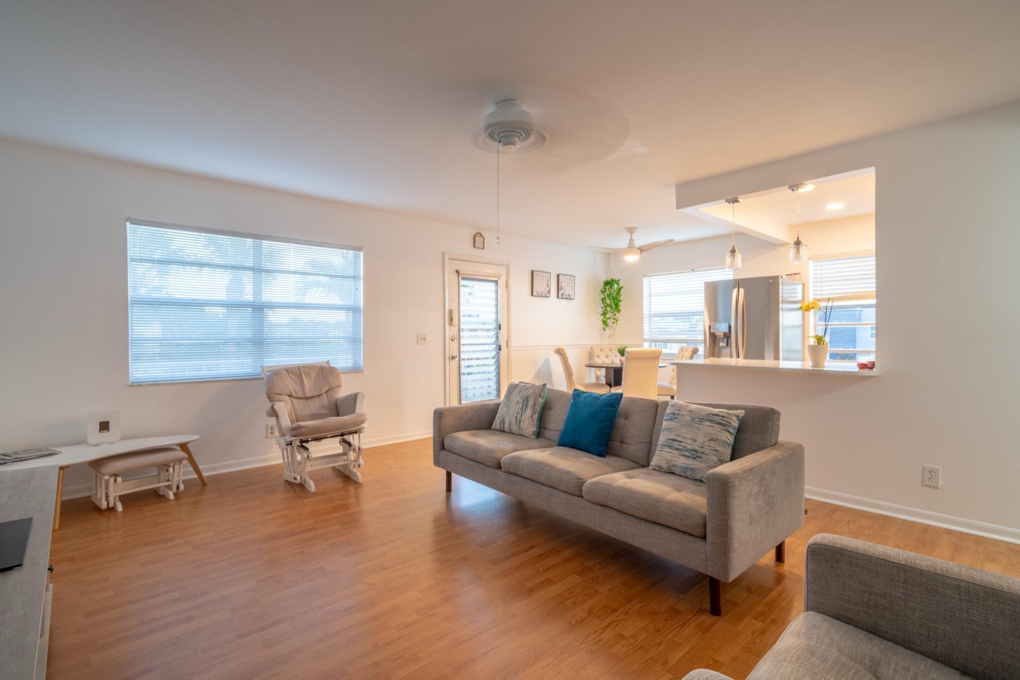 313 Burgundy G, Delray Beach, FL 33484, Delray Beach - Photo 3