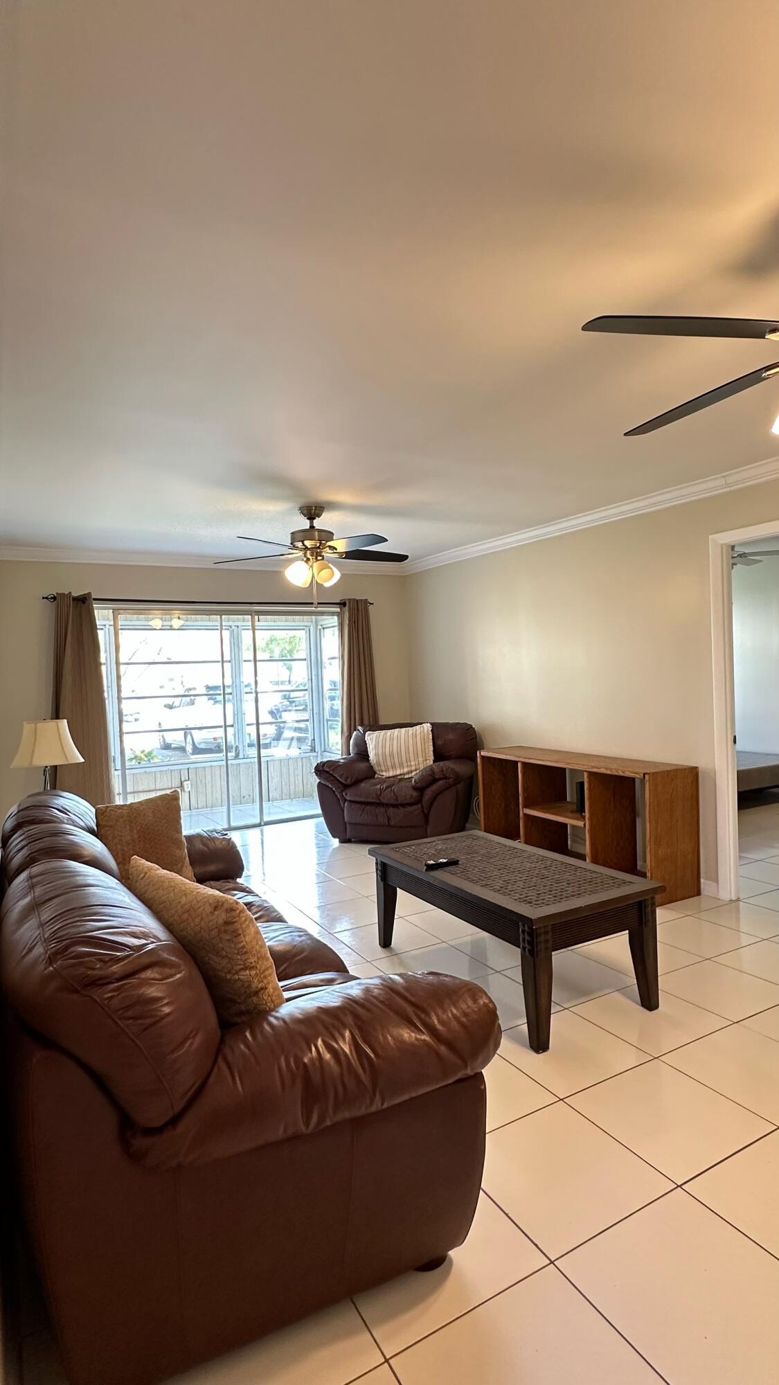 173 Lake Dora Drive 173, West Palm Beach, FL 33411, West Palm Beach - Photo 5