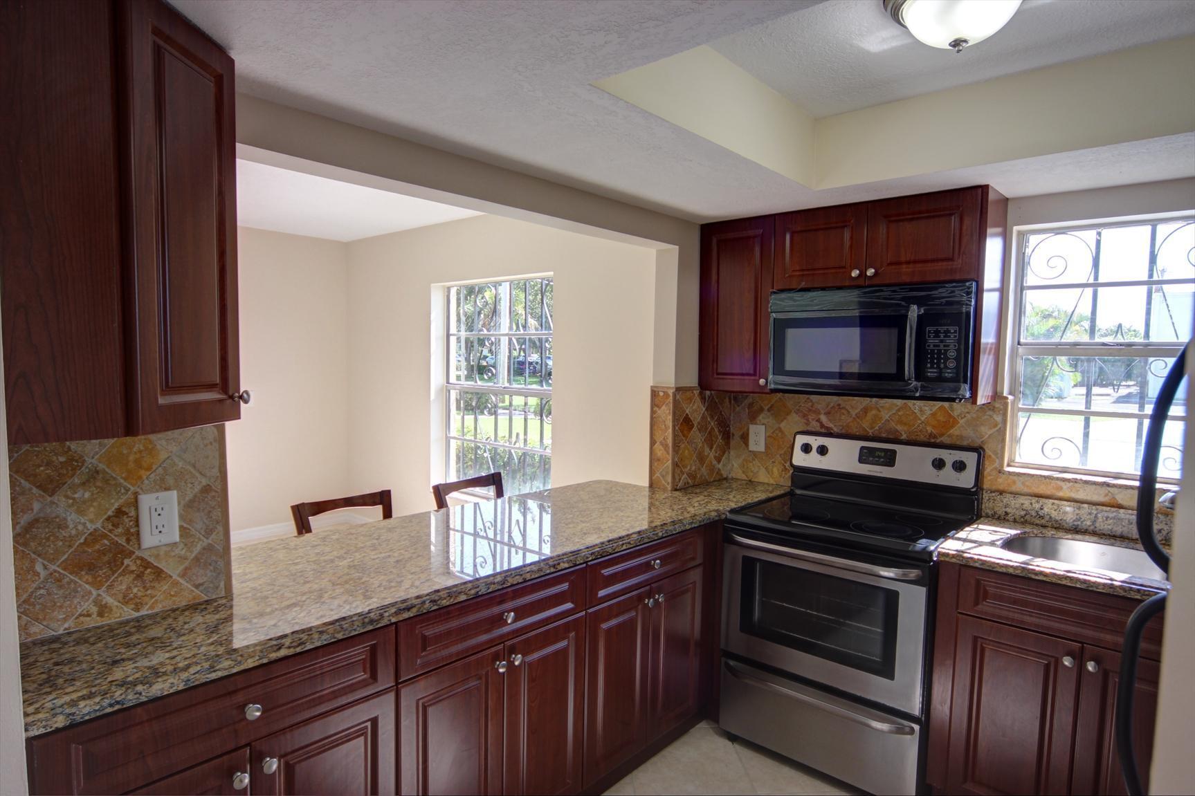 342 Southwind Drive 114, North Palm Beach, FL 33408, North Palm Beach - Photo 5