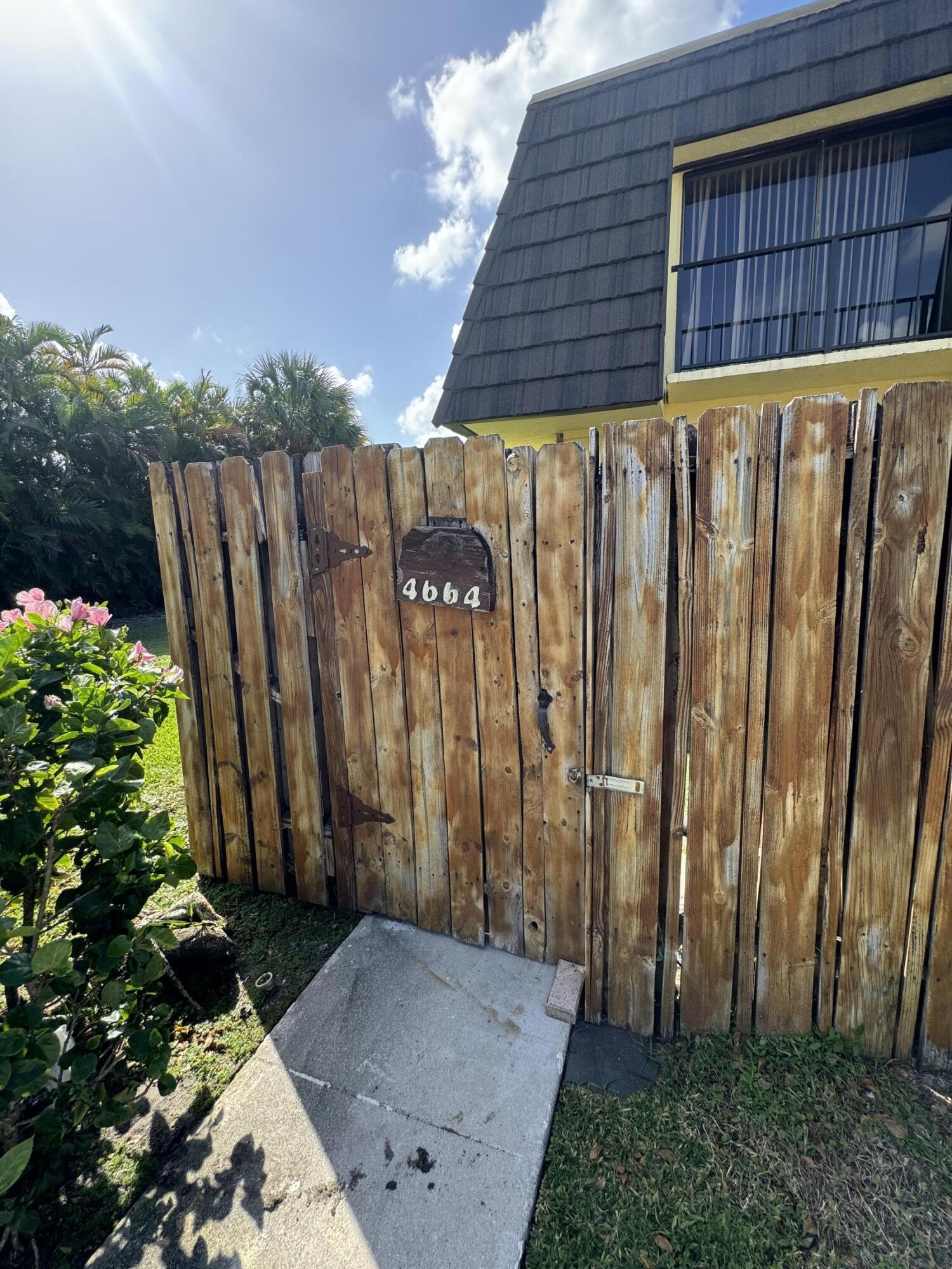 4664 Cherry Road, West Palm Beach, FL 33417, West Palm Beach - Photo 2