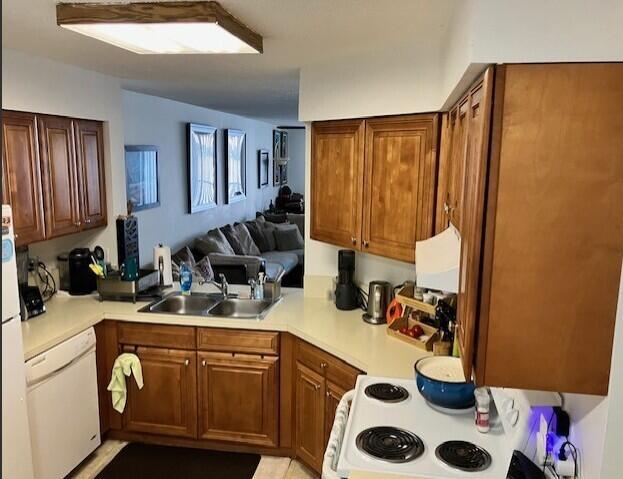 118 Lake Emerald Drive 403, Oakland Park, FL 33309, Oakland Park - Photo 4
