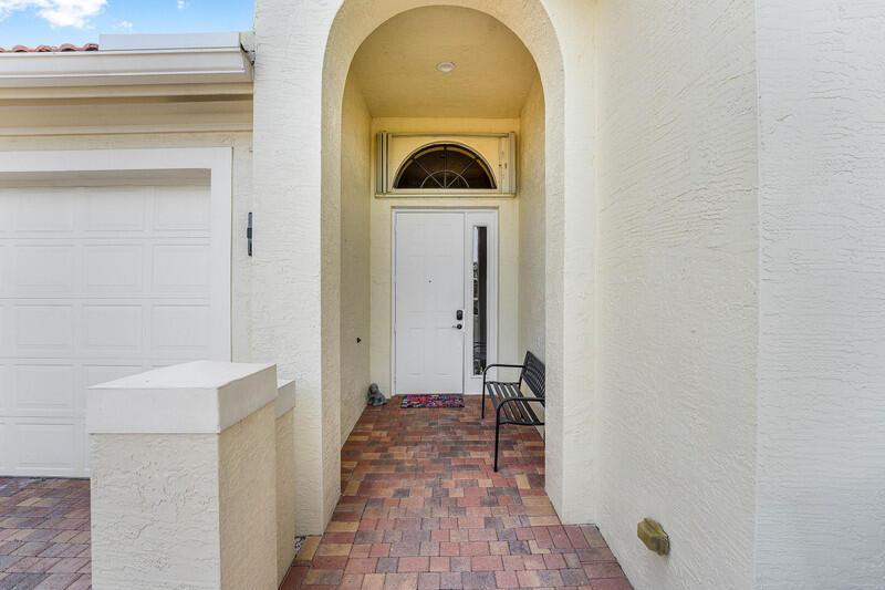 9720 Isles Cay Drive, Delray Beach, FL 33446, Delray Beach - Photo 4