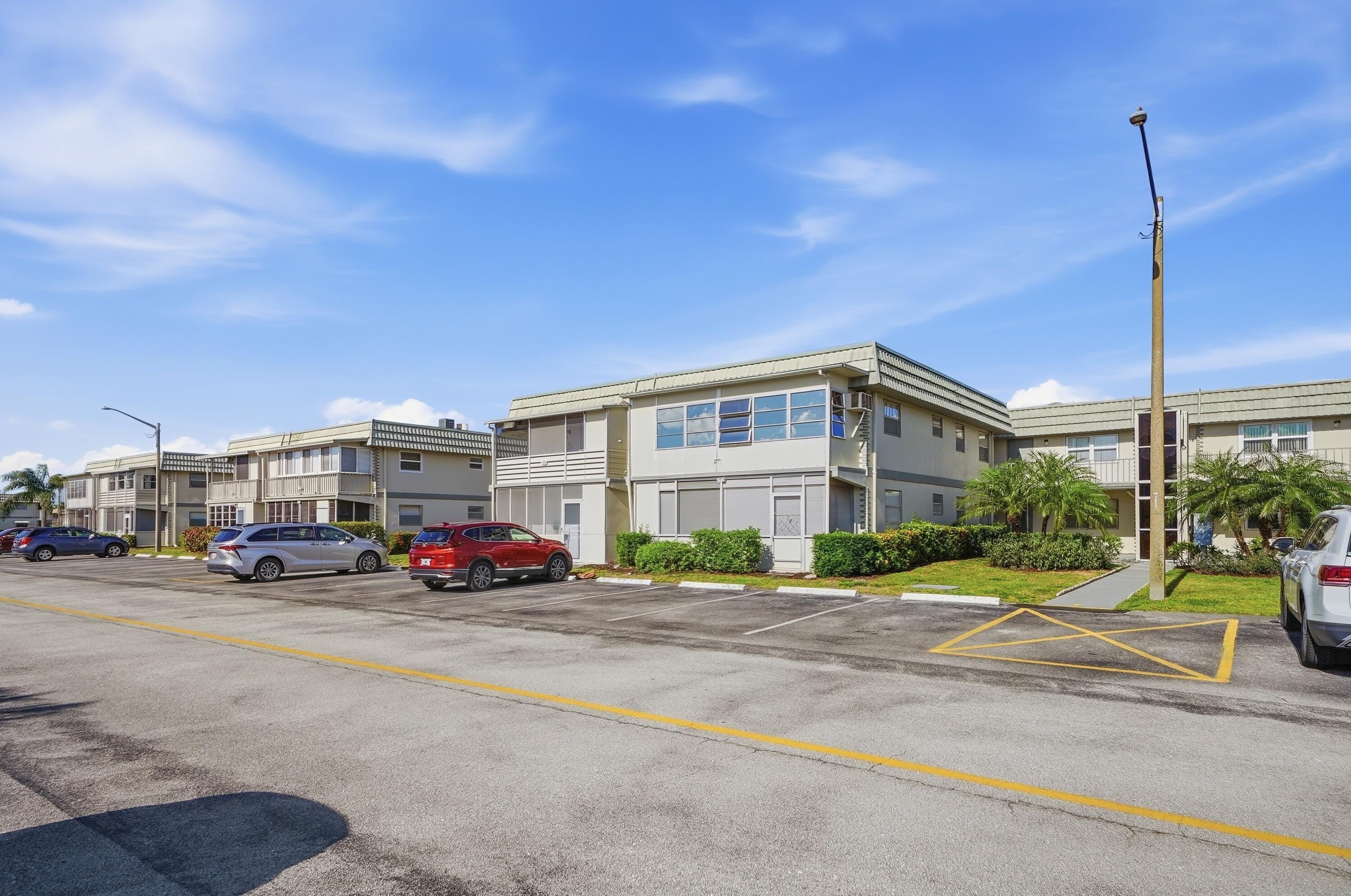 251 Monaco Way, Delray Beach, FL 33446, Delray Beach - Photo 2