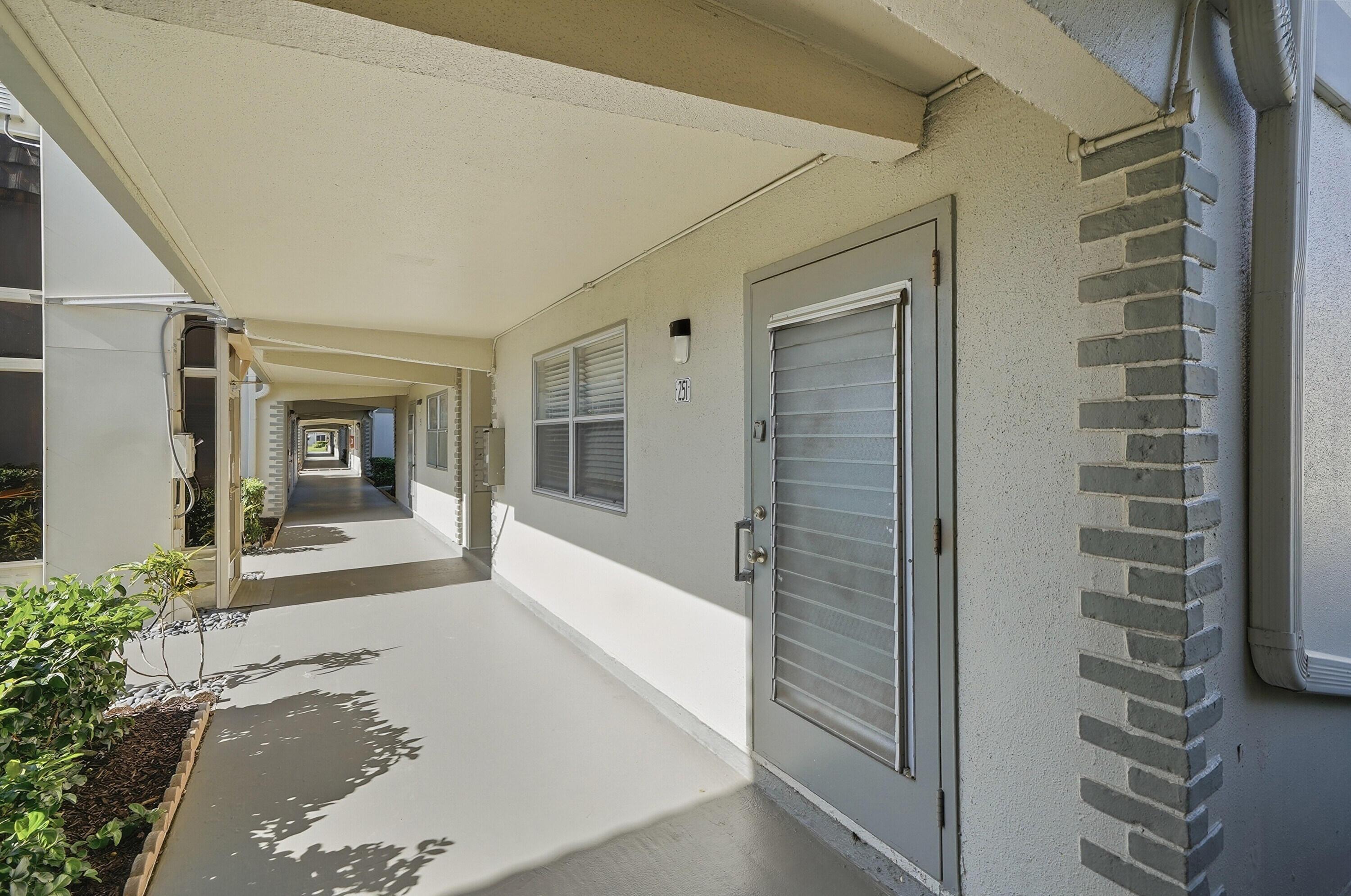 251 Monaco Way, Delray Beach, FL 33446, Delray Beach - Photo 4