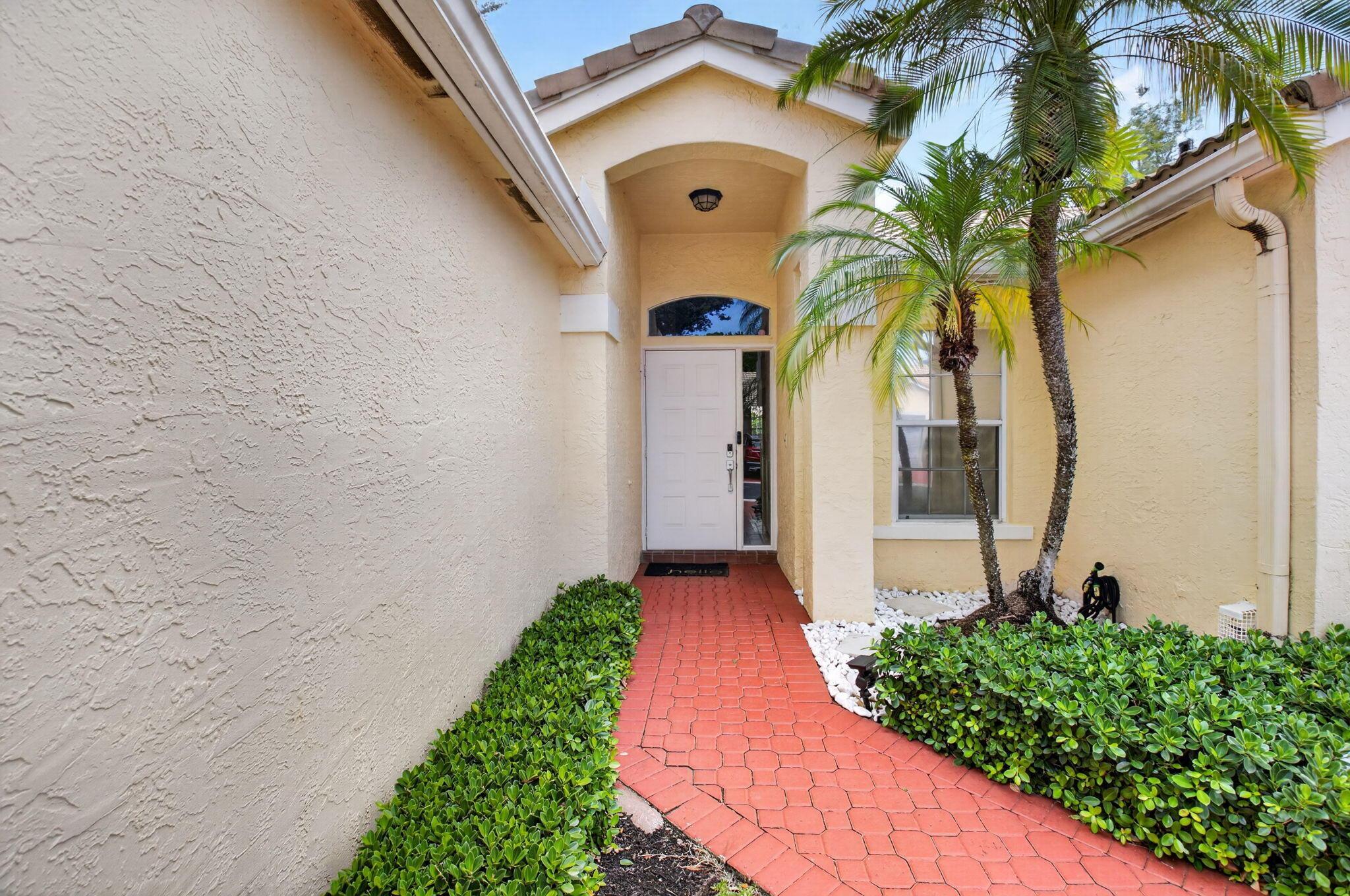 17257 Boca Club Boulevard Apt 5, Boca Raton, FL 33487, Boca Raton - Photo 3