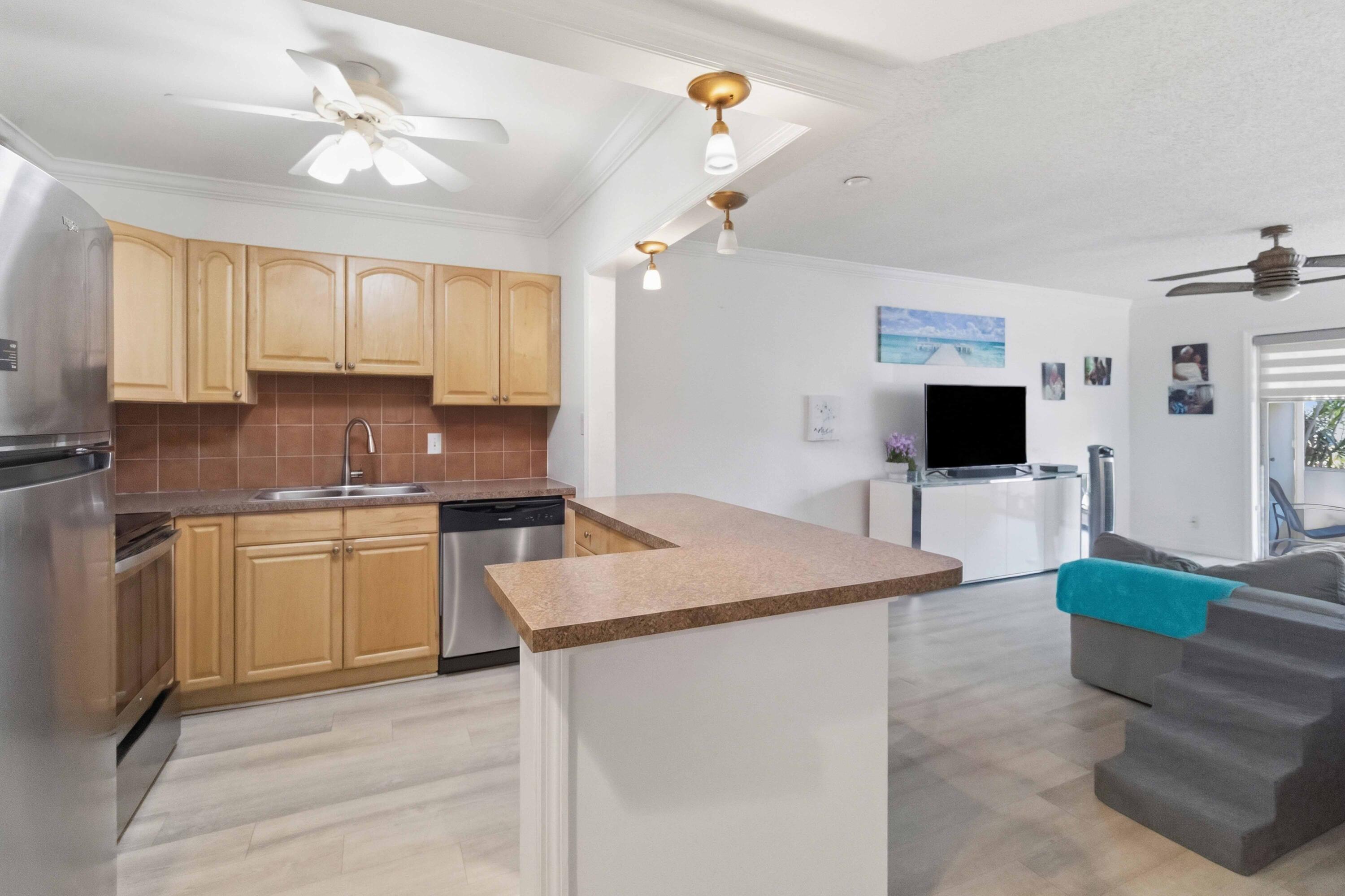 259 S Cypress Road 506, Pompano Beach, FL 33060, Pompano Beach - Photo 5