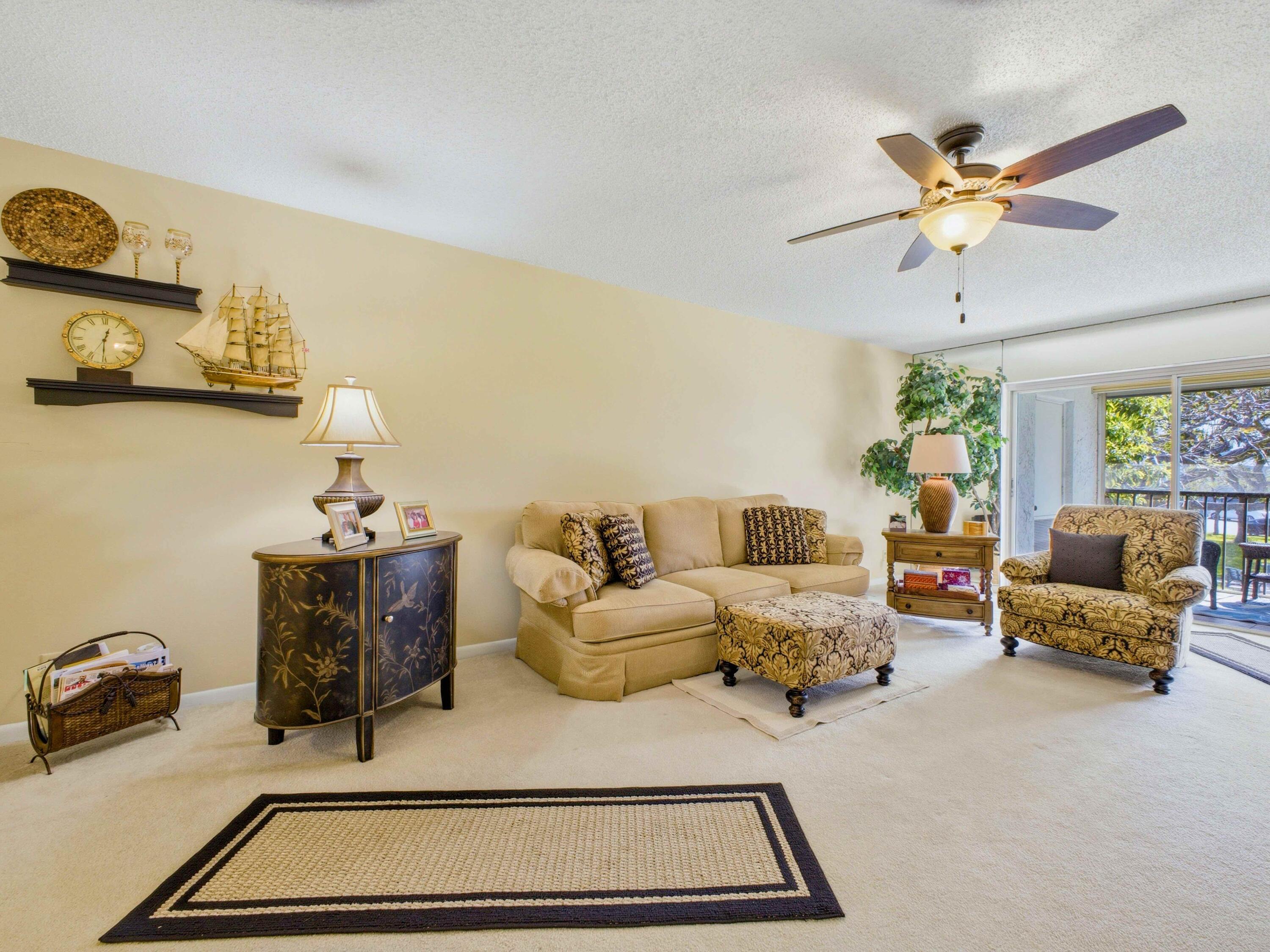 6625 S Oriole Boulevard 2040, Delray Beach, FL 33446, Delray Beach - Photo 2