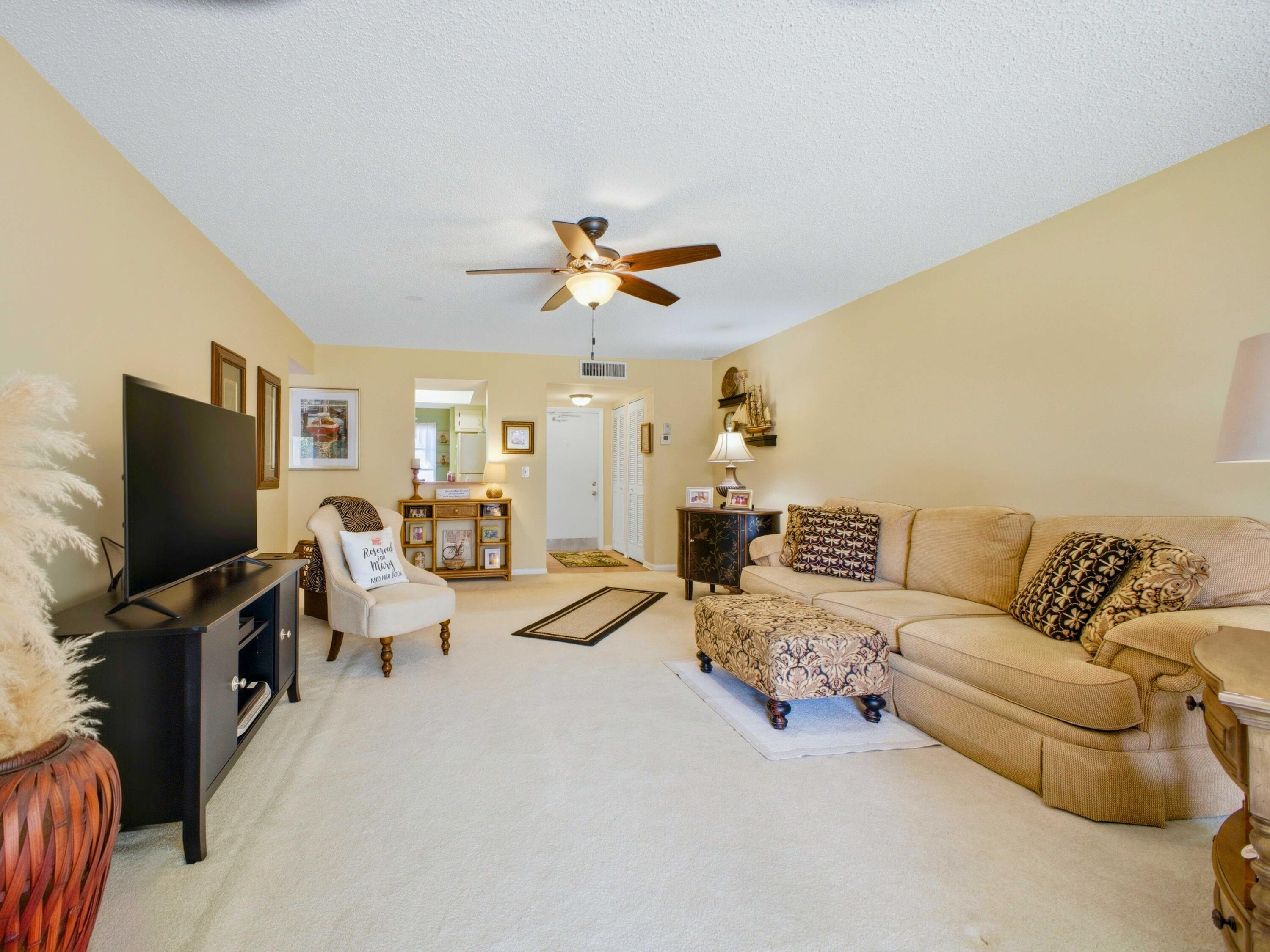 6625 S Oriole Boulevard 2040, Delray Beach, FL 33446, Delray Beach - Photo 3