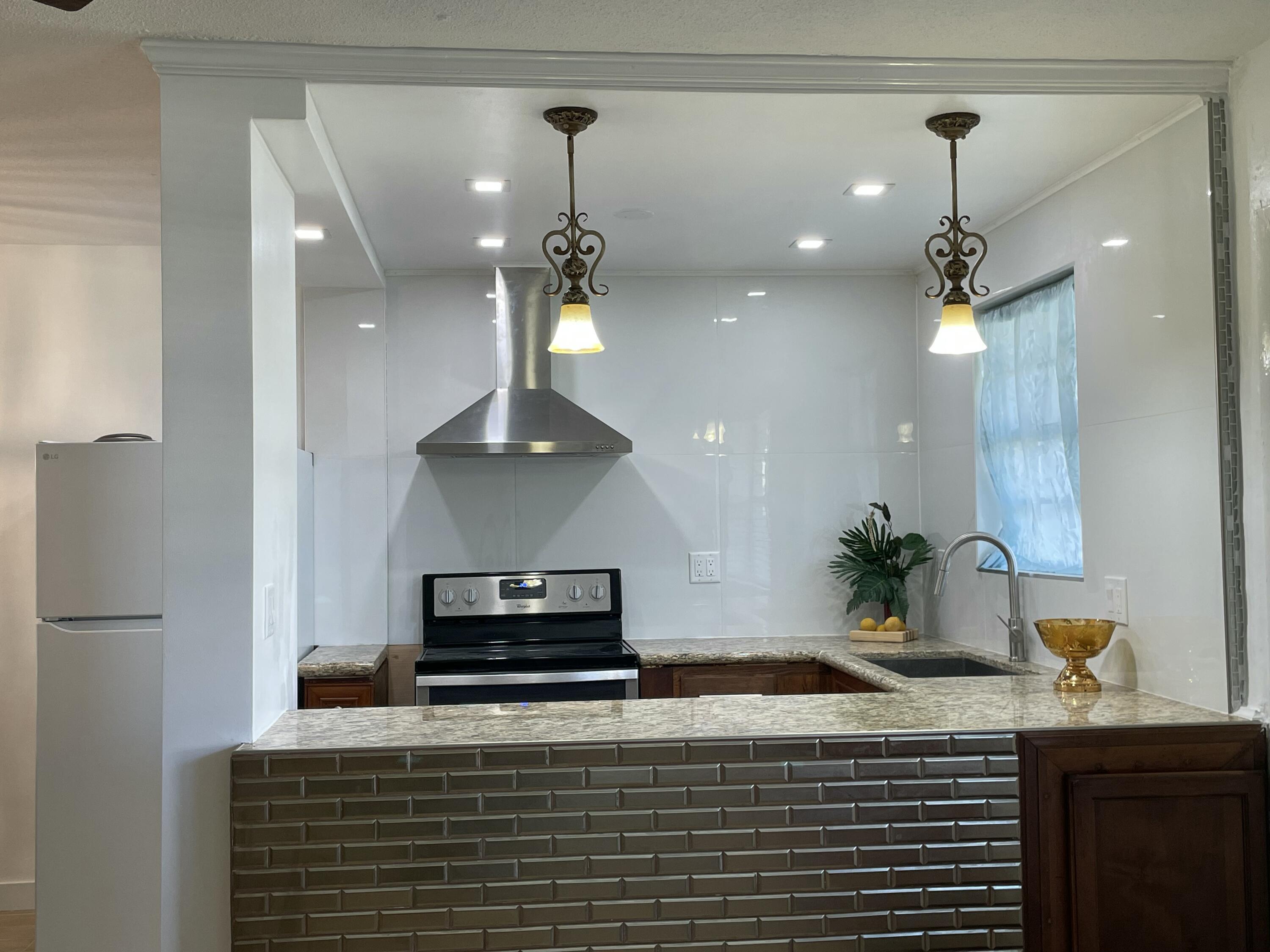 30 SE 13th Street A2, Boca Raton, FL 33432, Boca Raton - Photo 3
