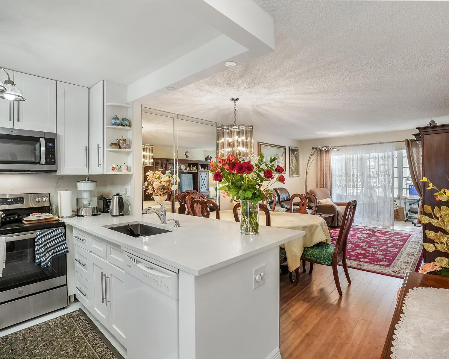 3400 NW 48th Avenue 502, Lauderdale Lakes, FL 33319, Lauderdale Lakes