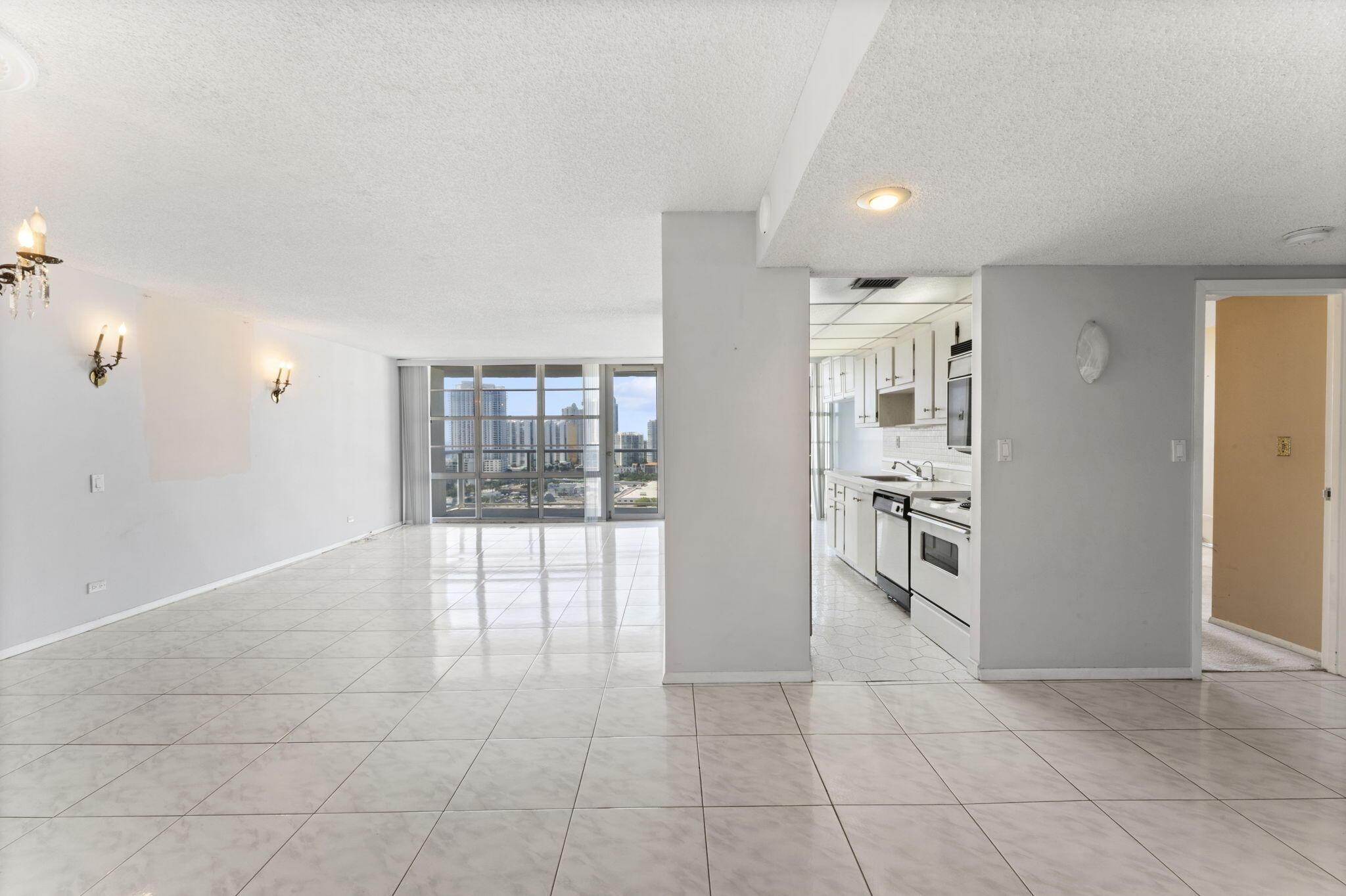 230 174th Street 2402, Sunny Isles Beach, FL 33160, Sunny Isles Beach - Photo 5