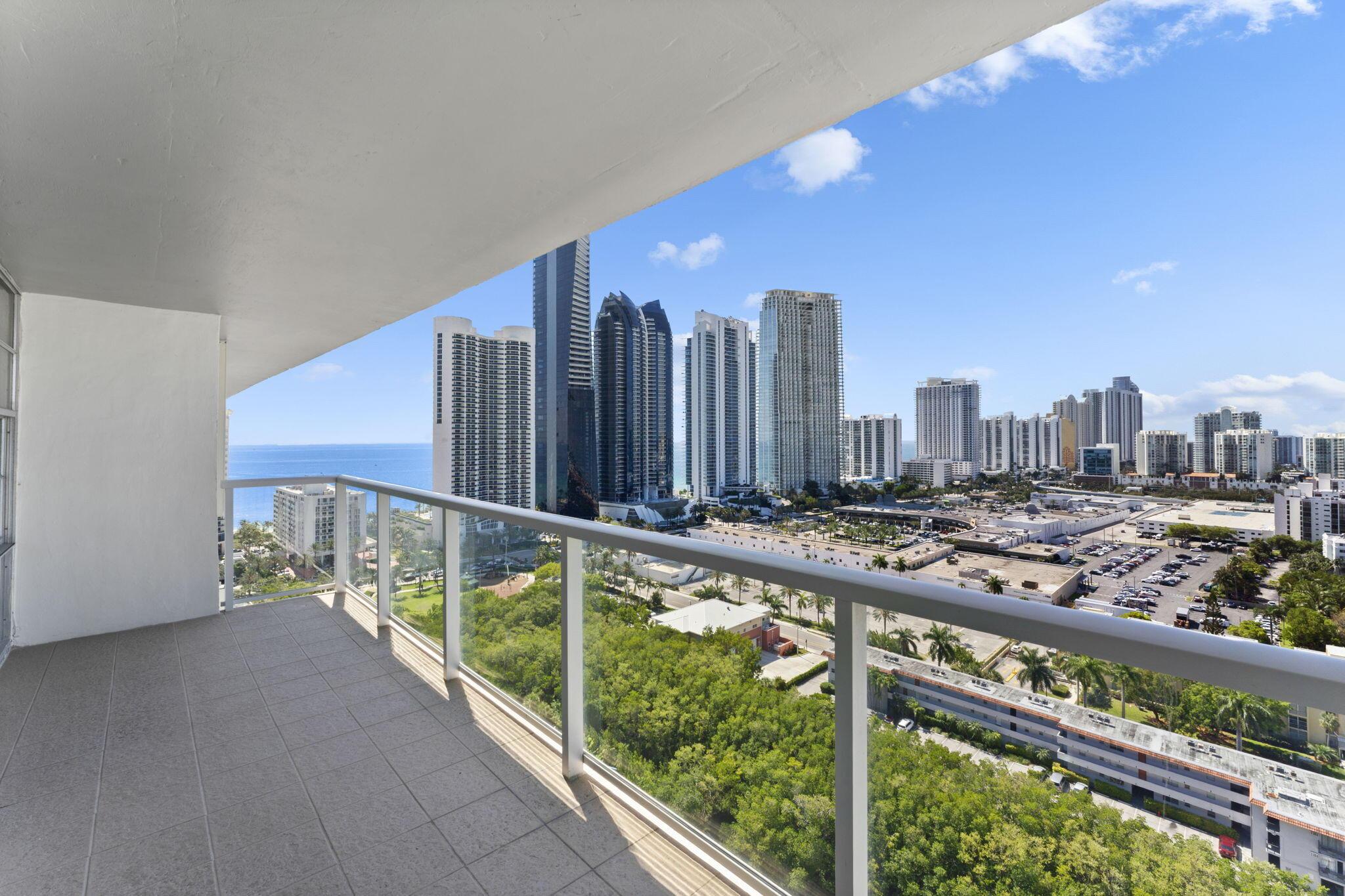 230 174th Street 2402, Sunny Isles Beach, FL 33160, Sunny Isles Beach - Photo 3