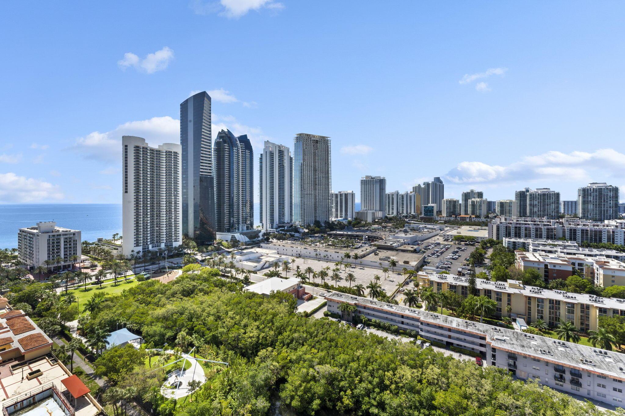 230 174th Street 2402, Sunny Isles Beach, FL 33160, Sunny Isles Beach - Photo 4