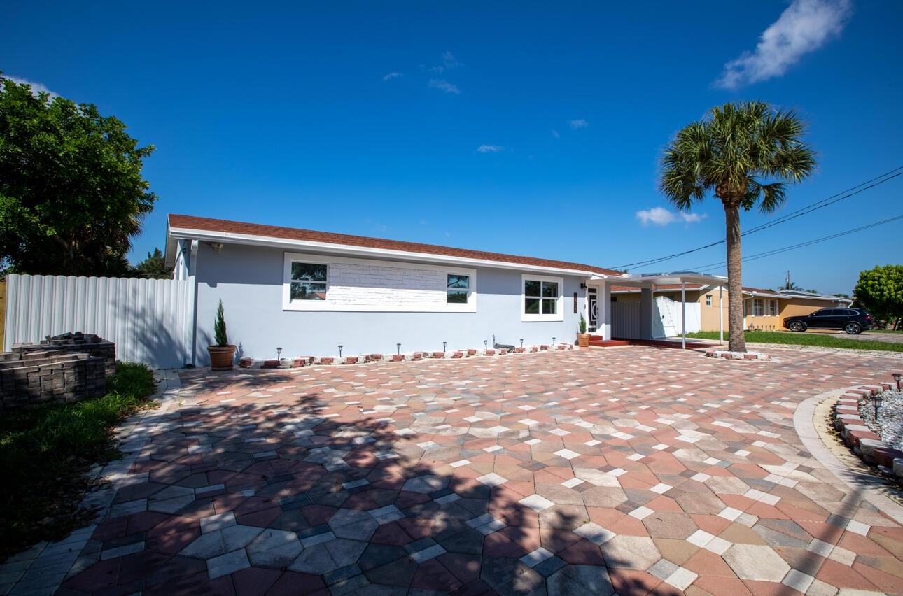 1853 S Florida Mango Road, West Palm Beach, FL 33406, West Palm Beach